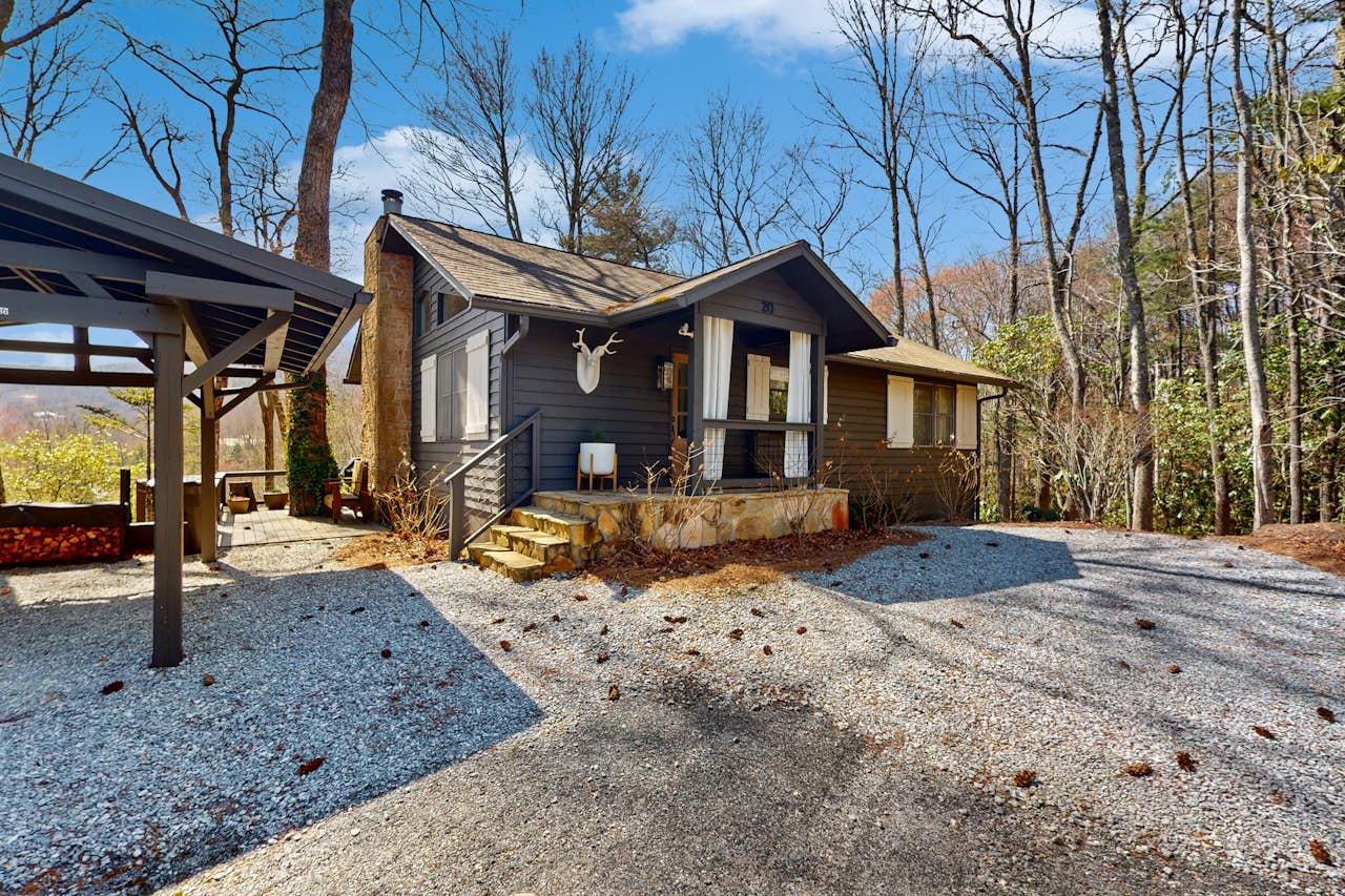 Cashmere Cottage 2 BD Cashiers, NC Vacation Rental Vacasa