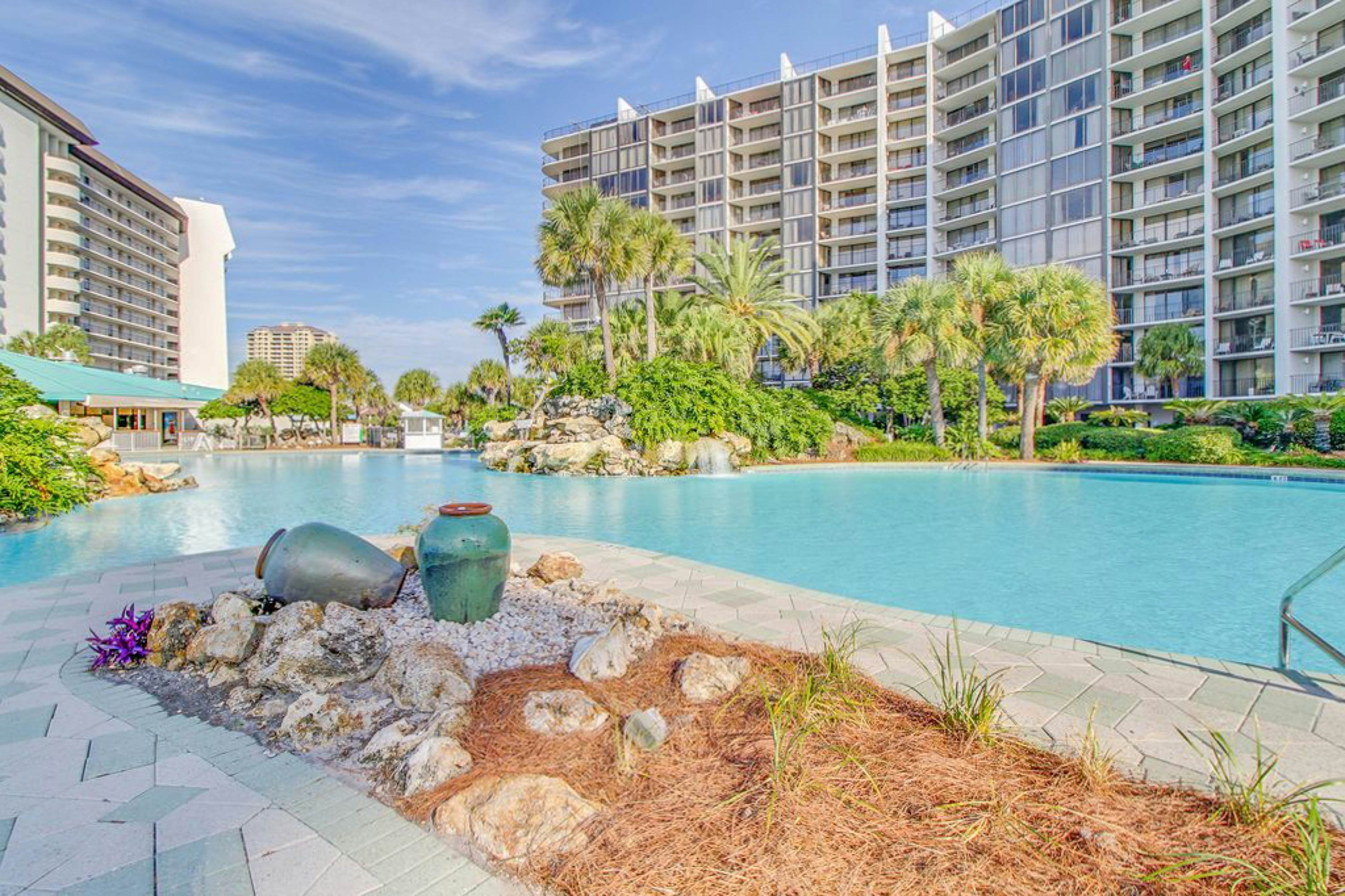 Edgewater Golf Villa #3309