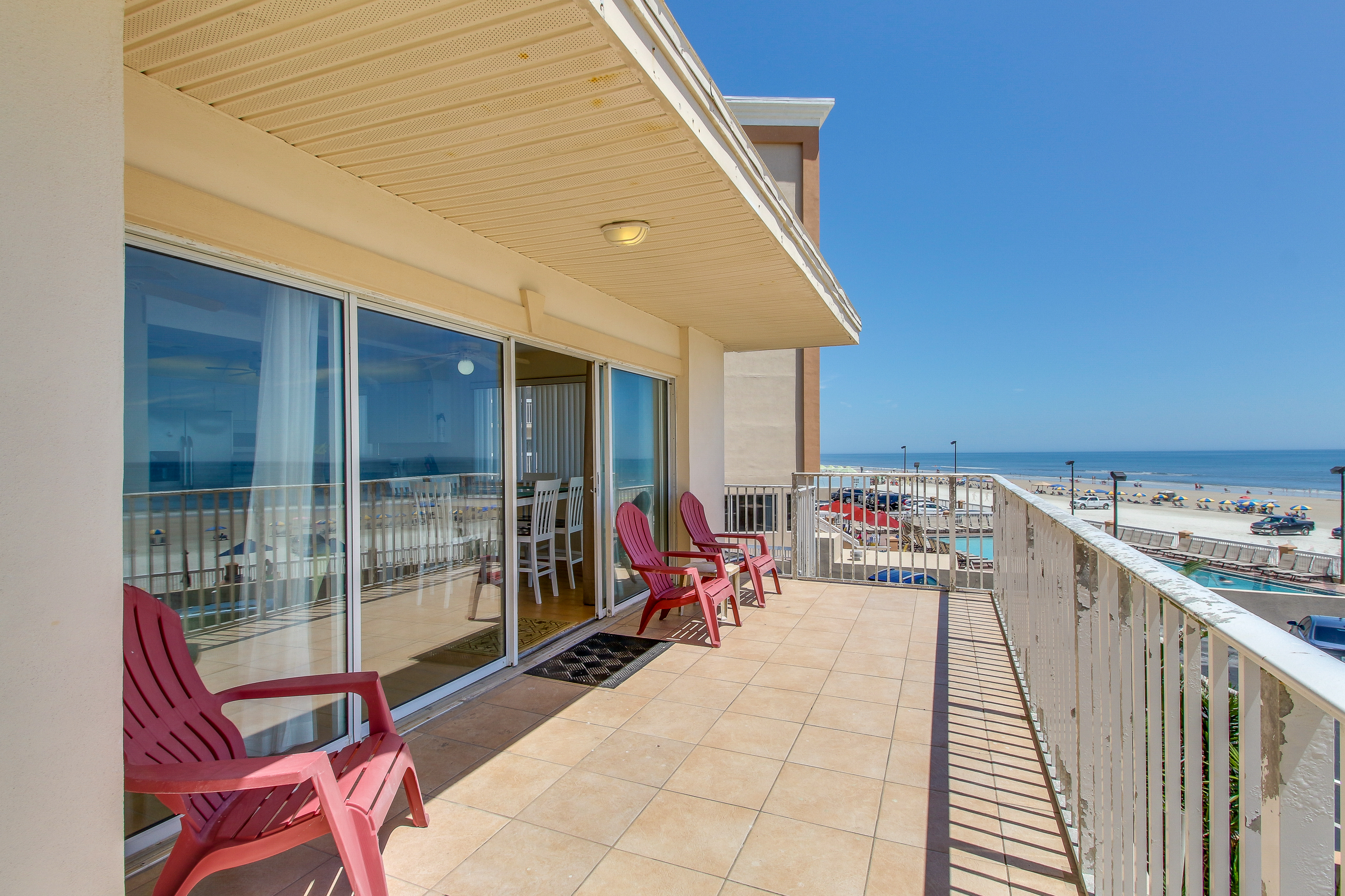 Dolphin Bay 2 Bd Vacation Al In Daytona Beach Fl Vacasa