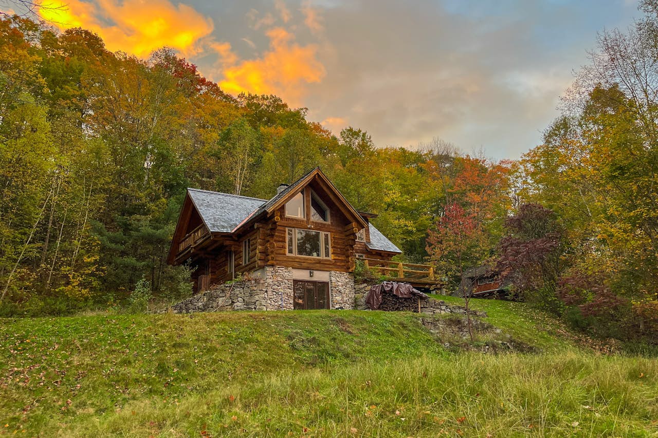 Littleton Loj 3 BD Littleton, NH Vacation Rental Vacasa