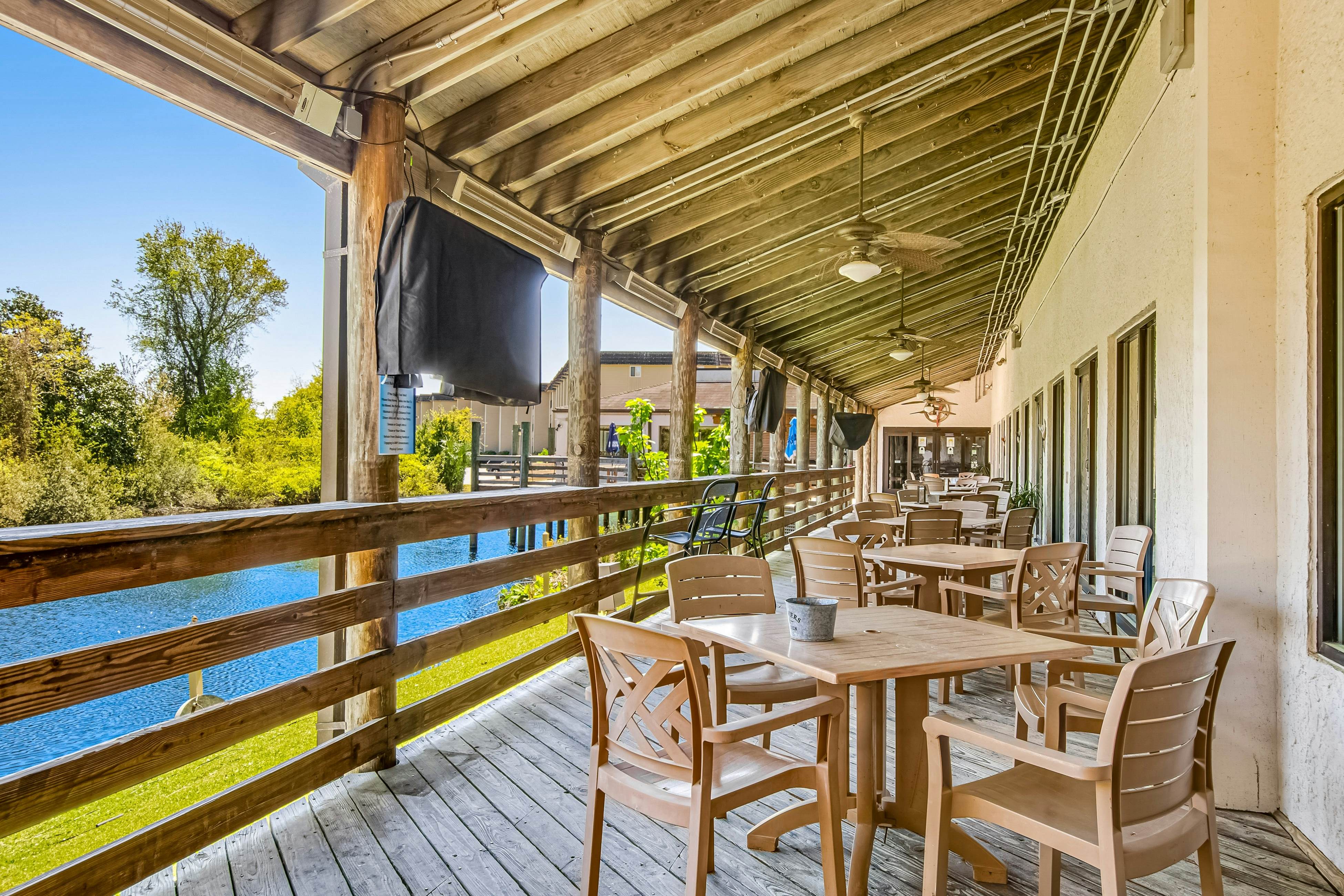 HH Beach & Tennis 101AR