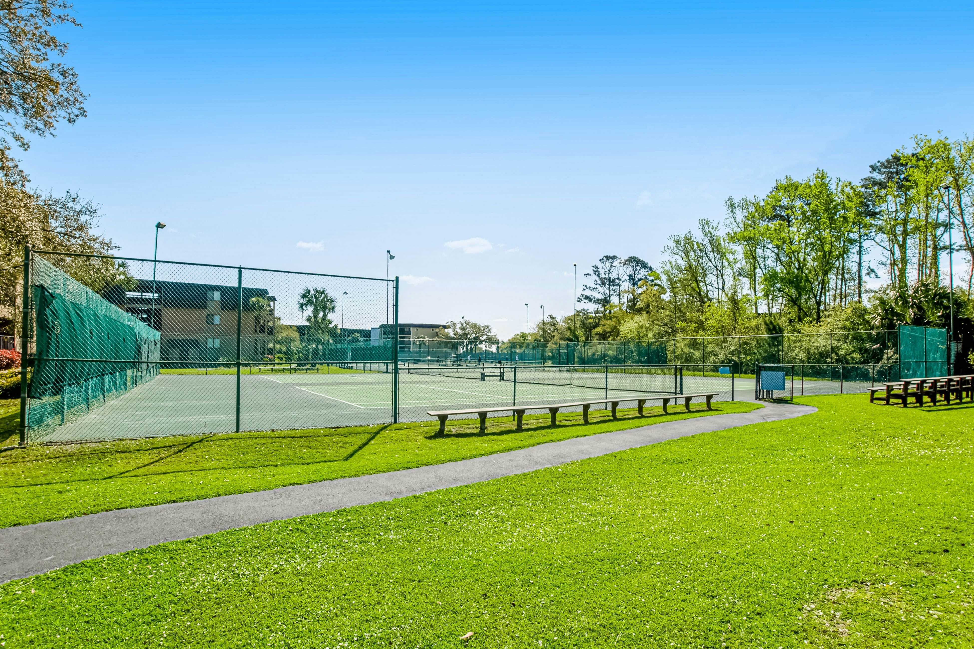 HH Beach & Tennis 101AR