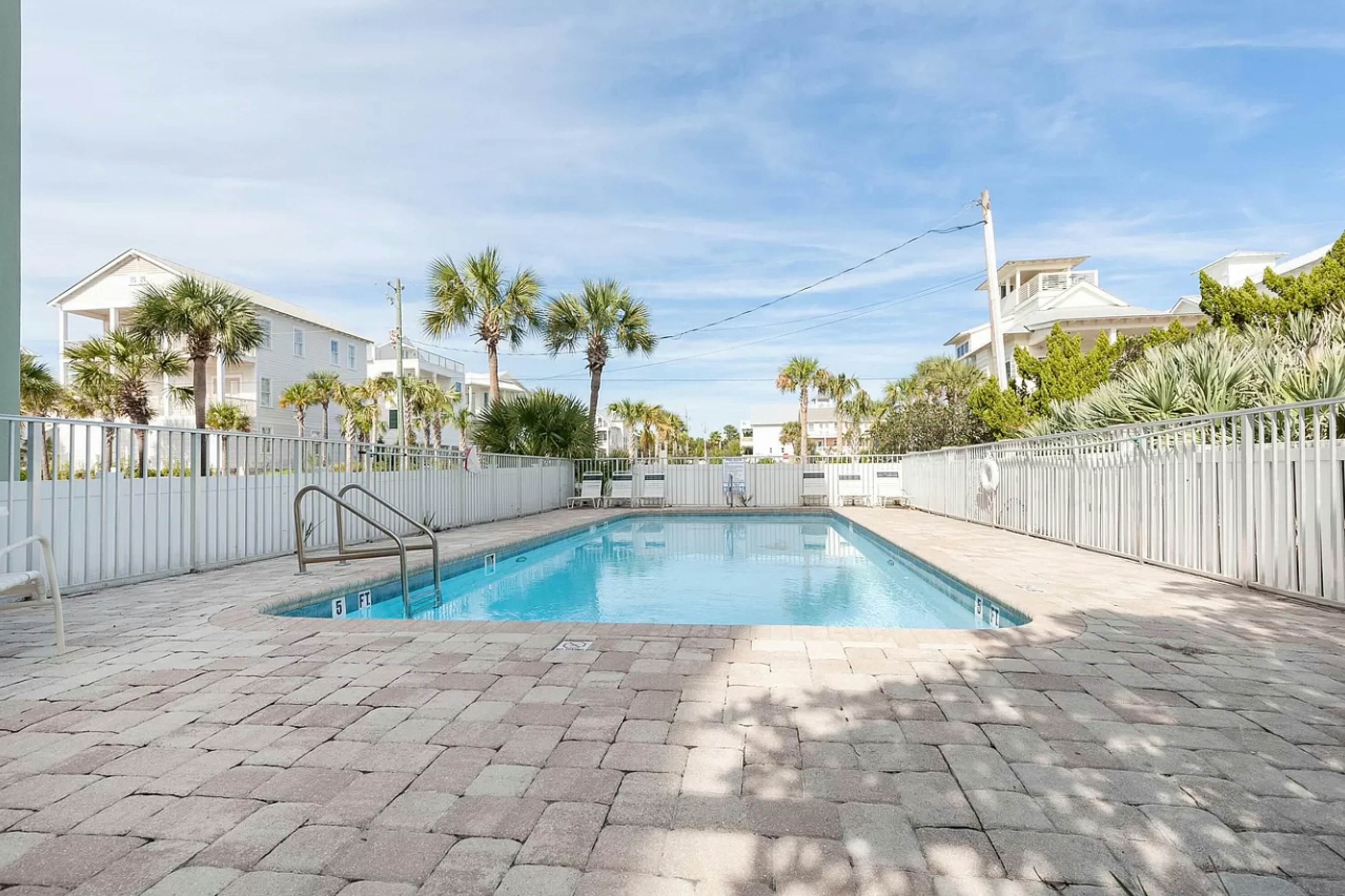 Commodore's Retreat 304