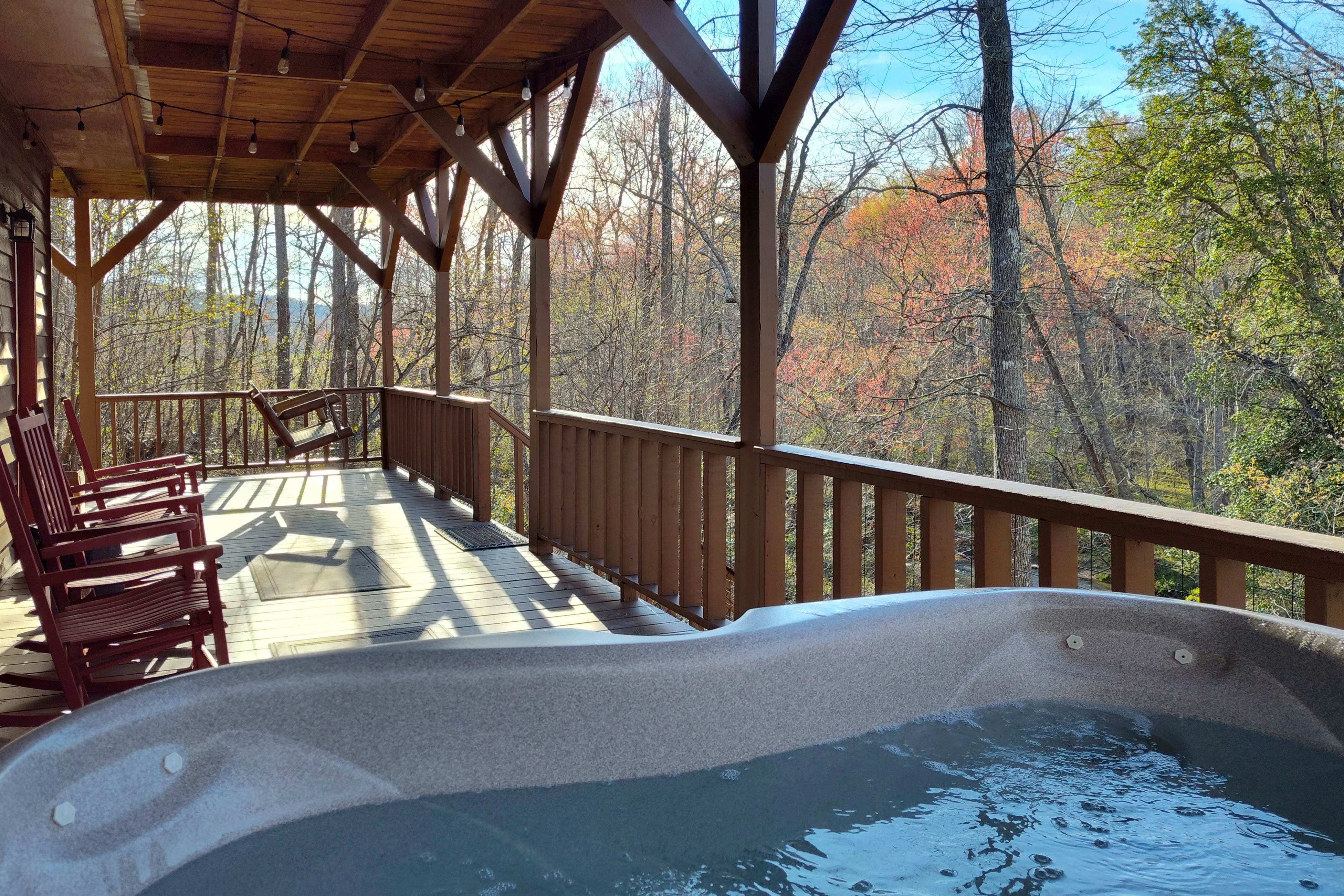 Lazy Bear Creek Lodge