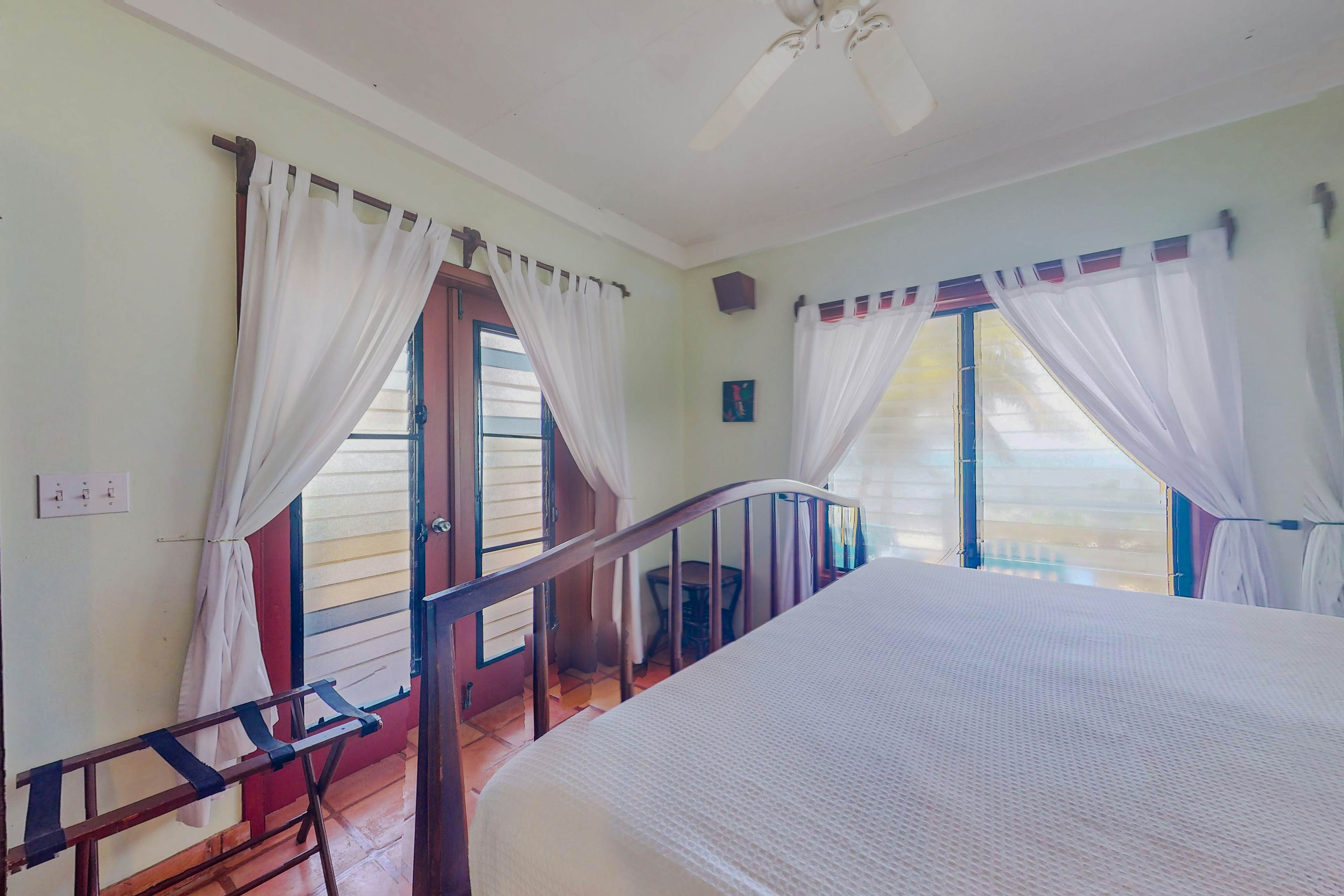 Condo 28 at Beachside Villas -Gold Standard Certified