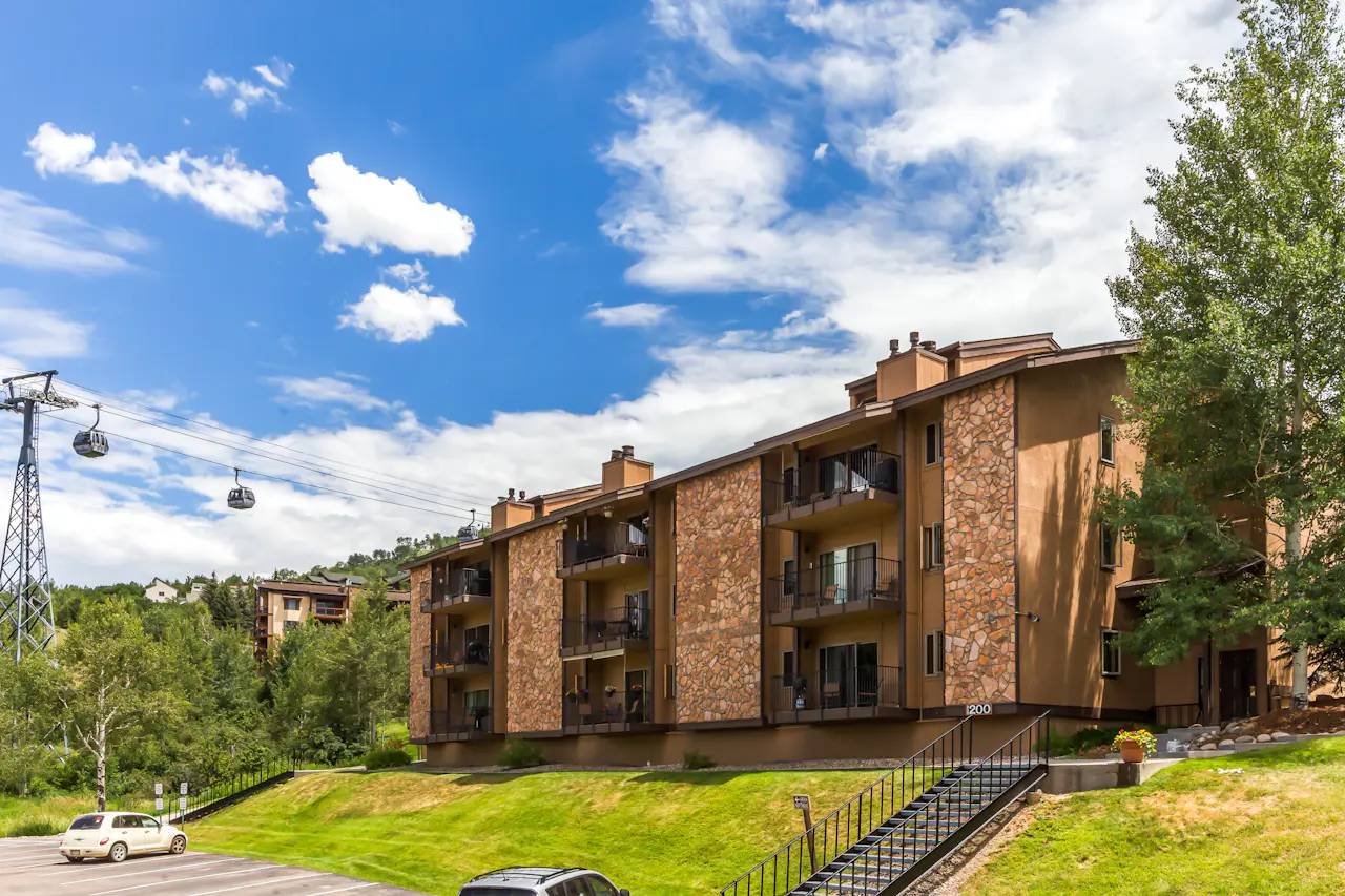 Photo inspiration: Fresh Look at Ski Inn 225 2 Bed Steamboat Springs Co Condo
