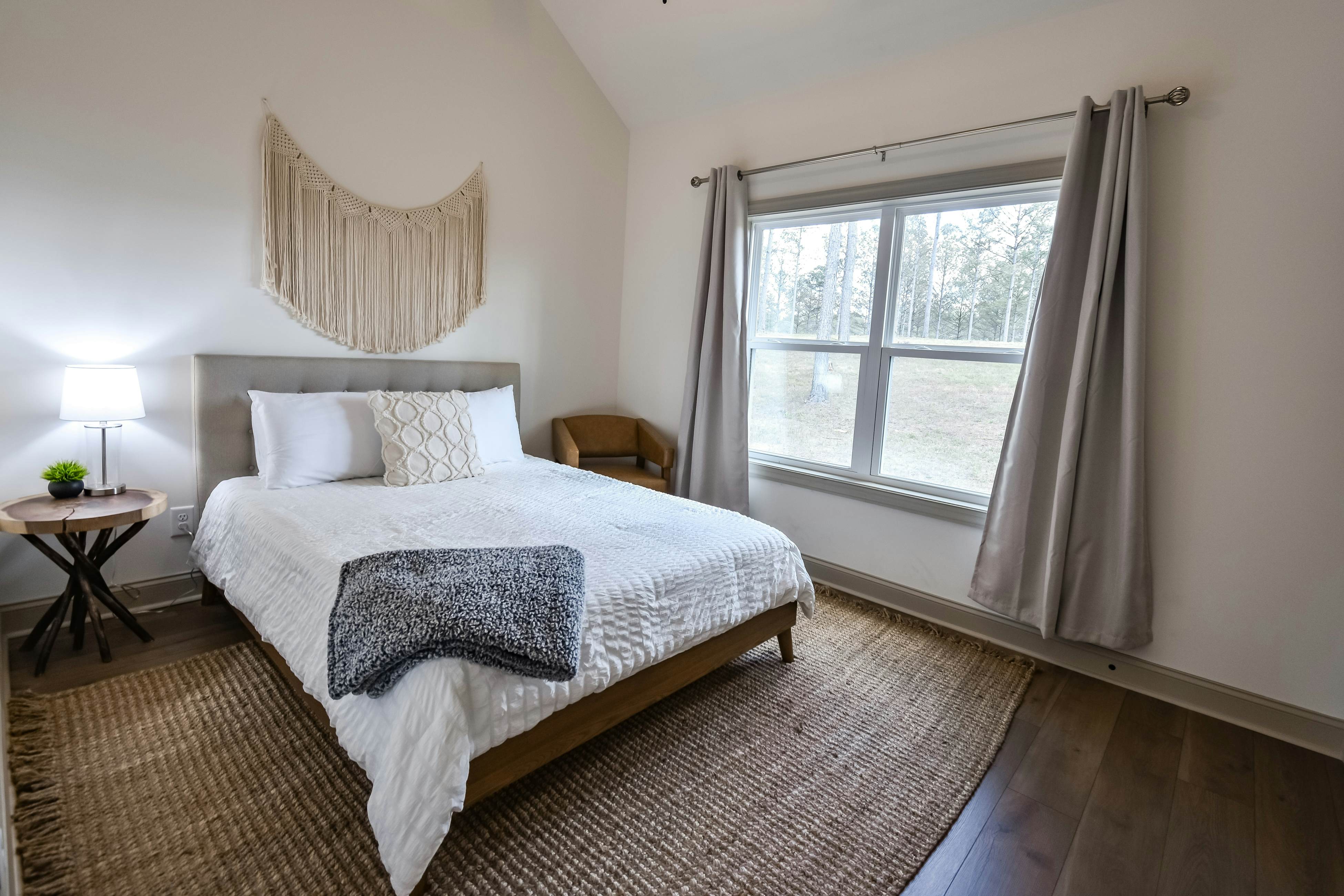 Mountain Peak Lodge - Cabin & Game Room Retreat 