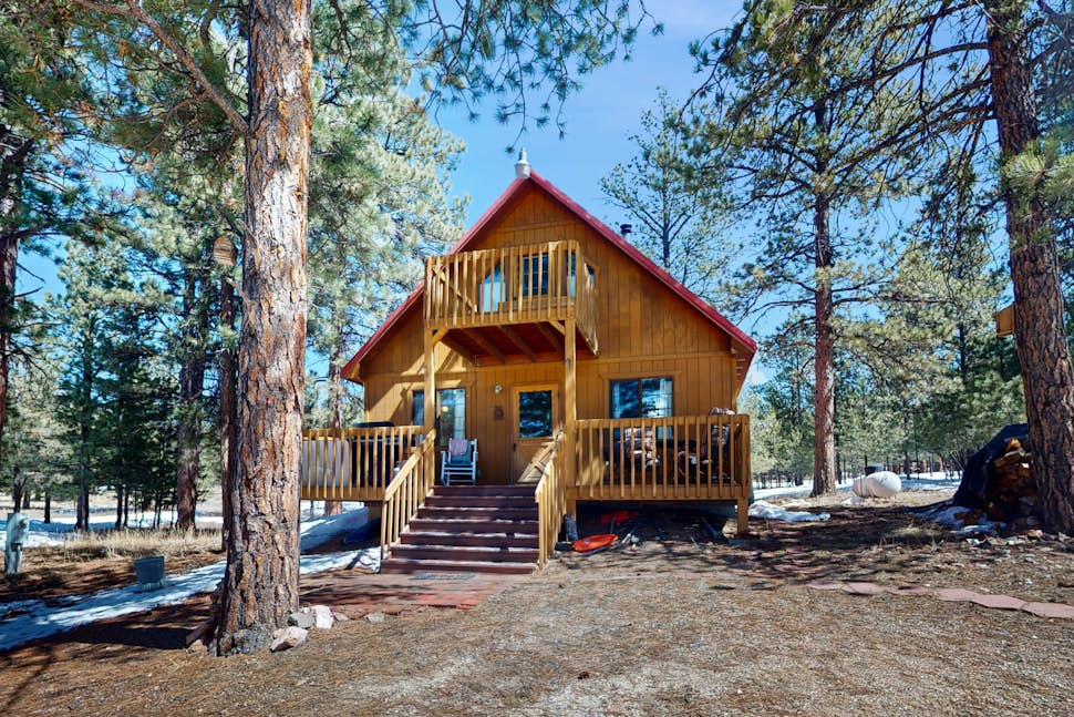 Wet Mountain Retreat with Breathtaking Views 2 BD Westcliffe, CO