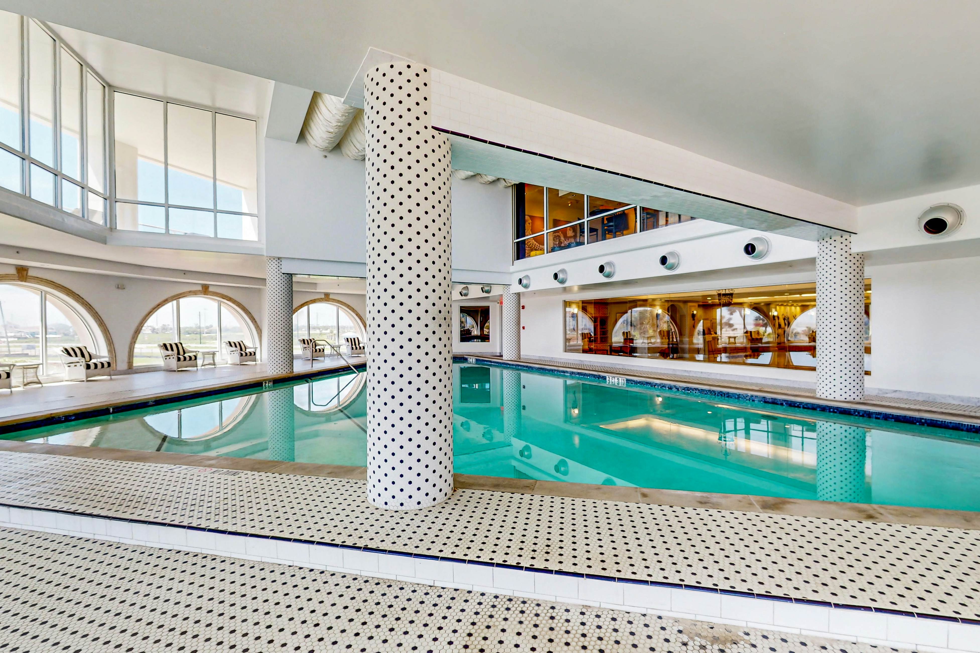 Diamond Beach Resort - A Shore Thing