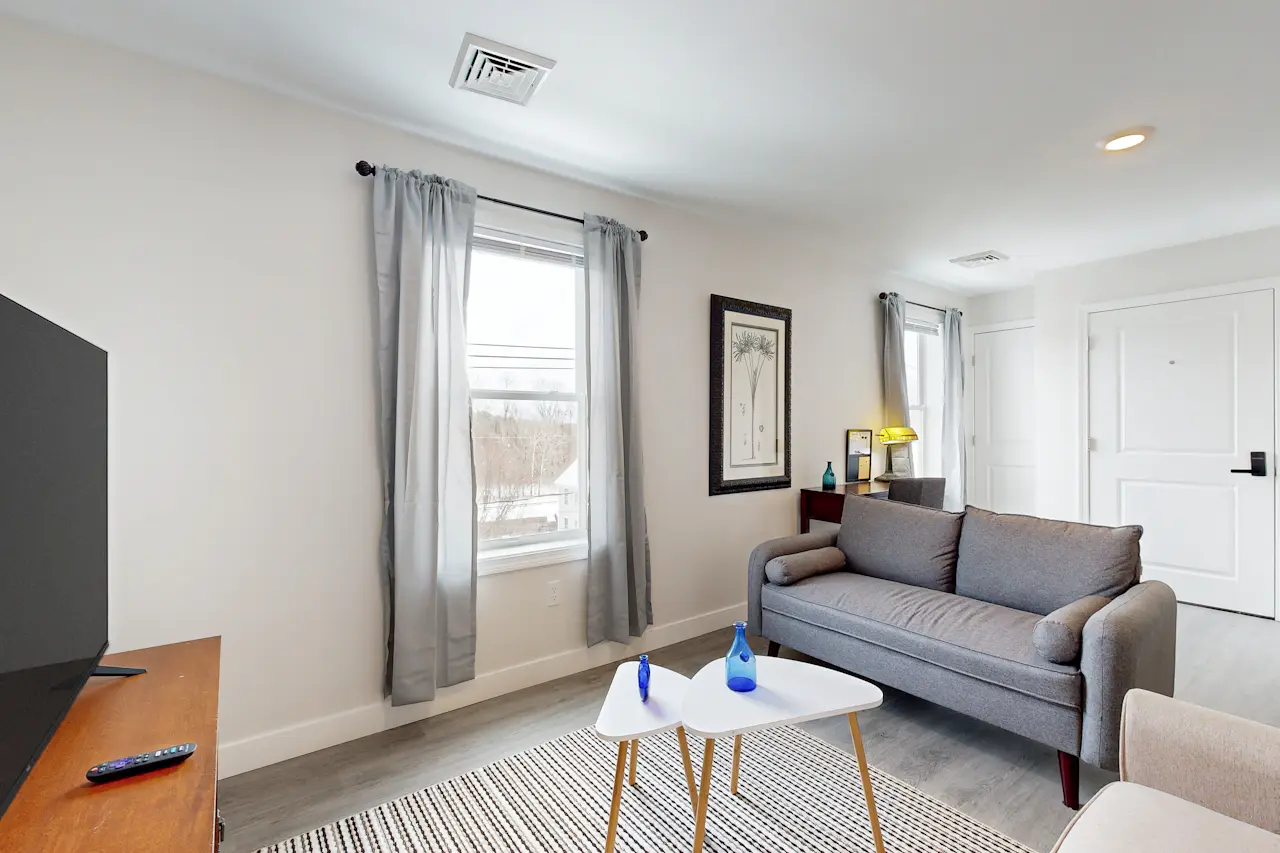 Somersworth Sunshine 2 BD Somersworth, NH Vacation Rental Vacasa