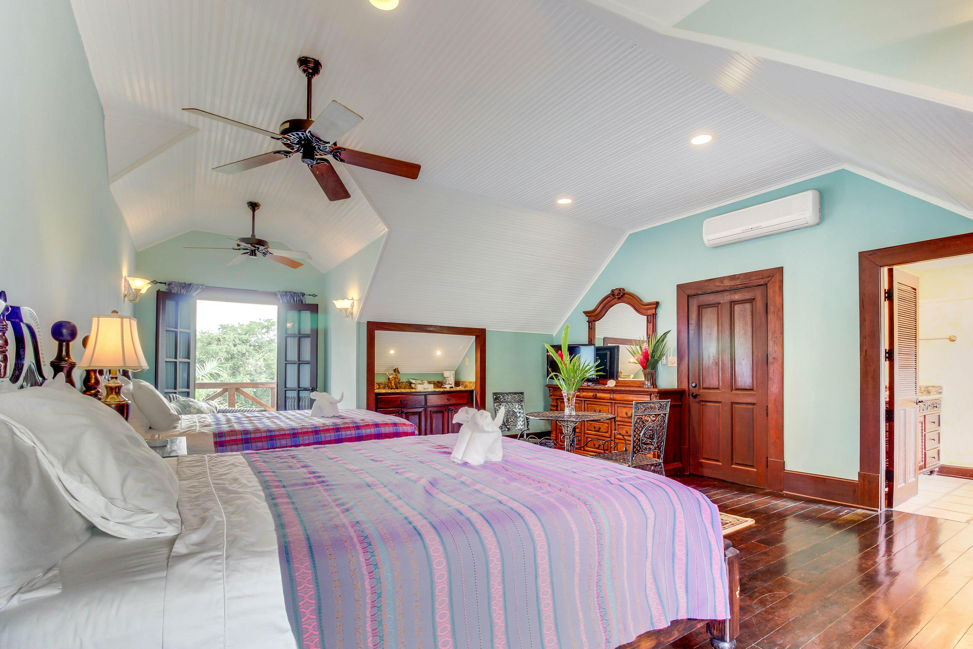 Monkey Suite at Mahogany Hall -Gold Standard Certified