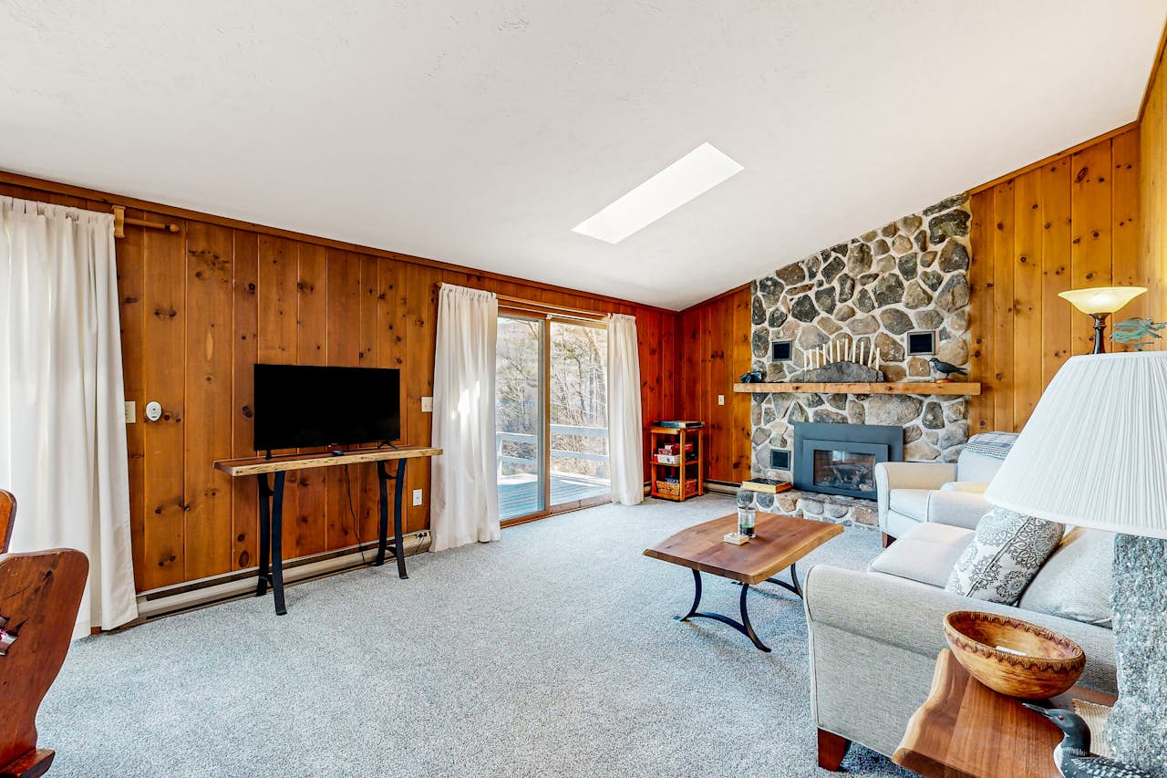 The Blue Door Cabin 2 BD Moultonborough, NH Vacation Rental Vacasa