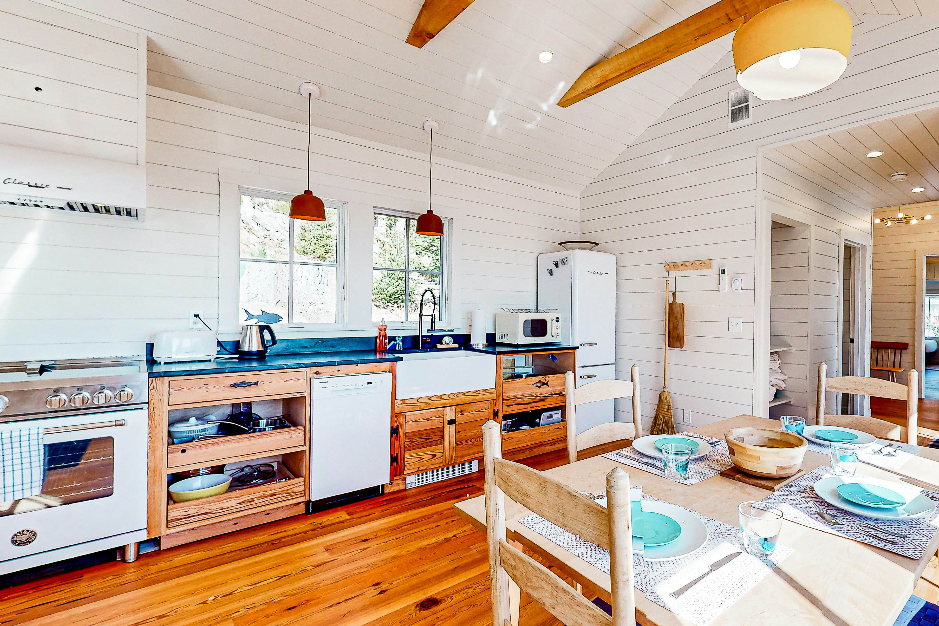 Cottage on the Coast