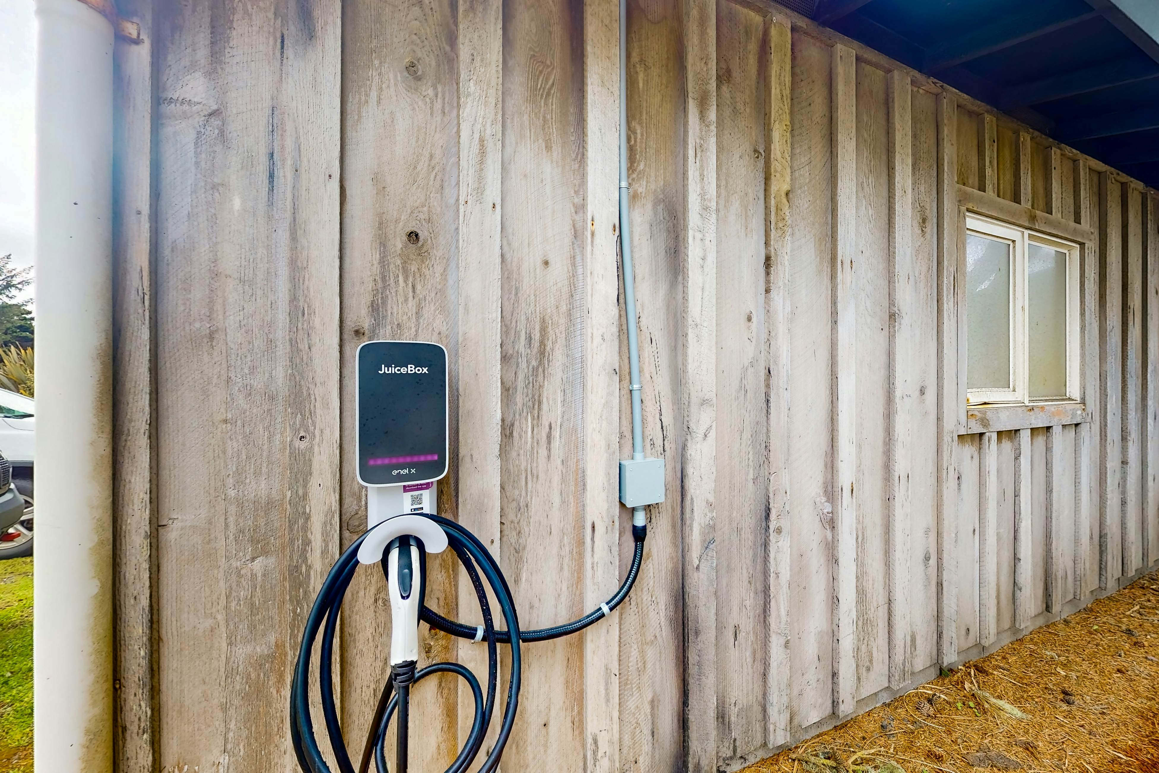 The Helm- Spindrift Oceanfront Home