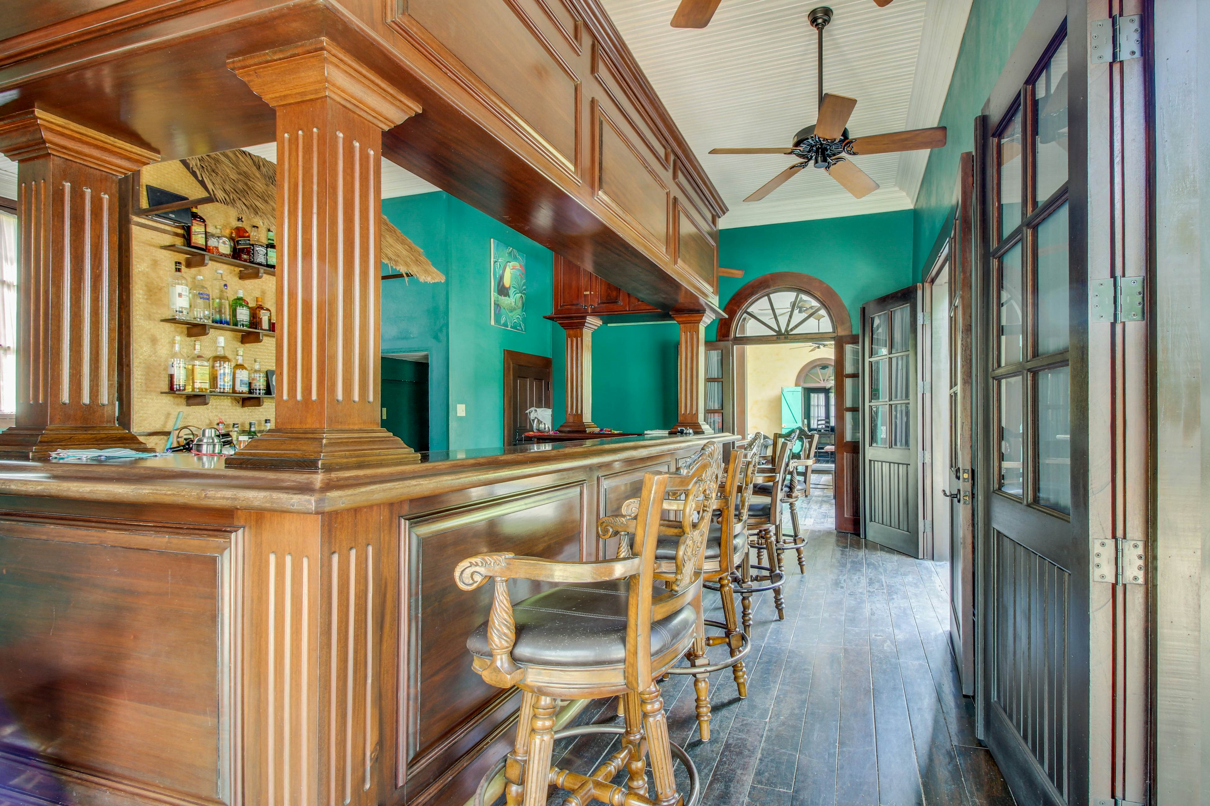 Monkey Suite at Mahogany Hall -Gold Standard Certified