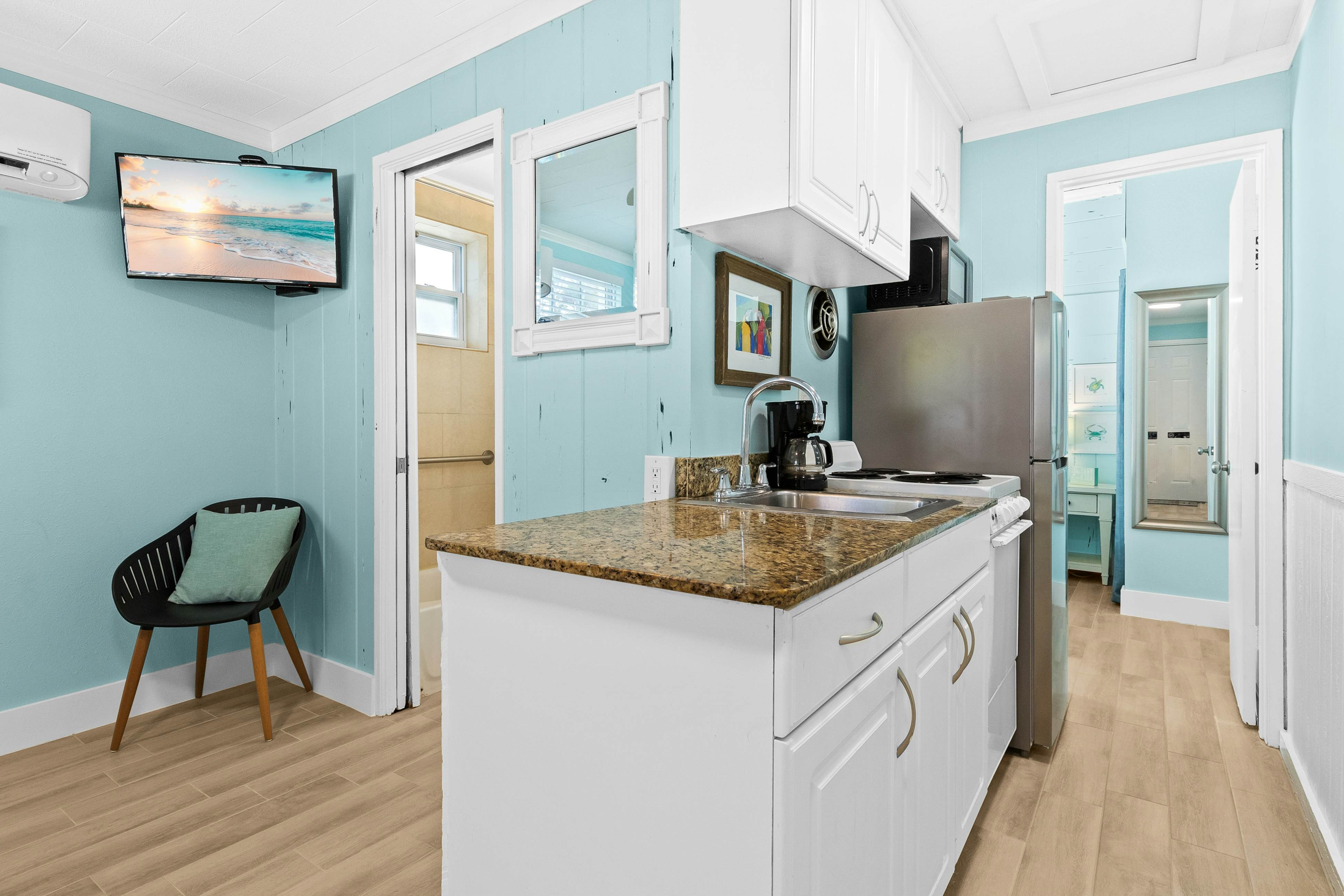 Parrot Beach Cottages Suite #2