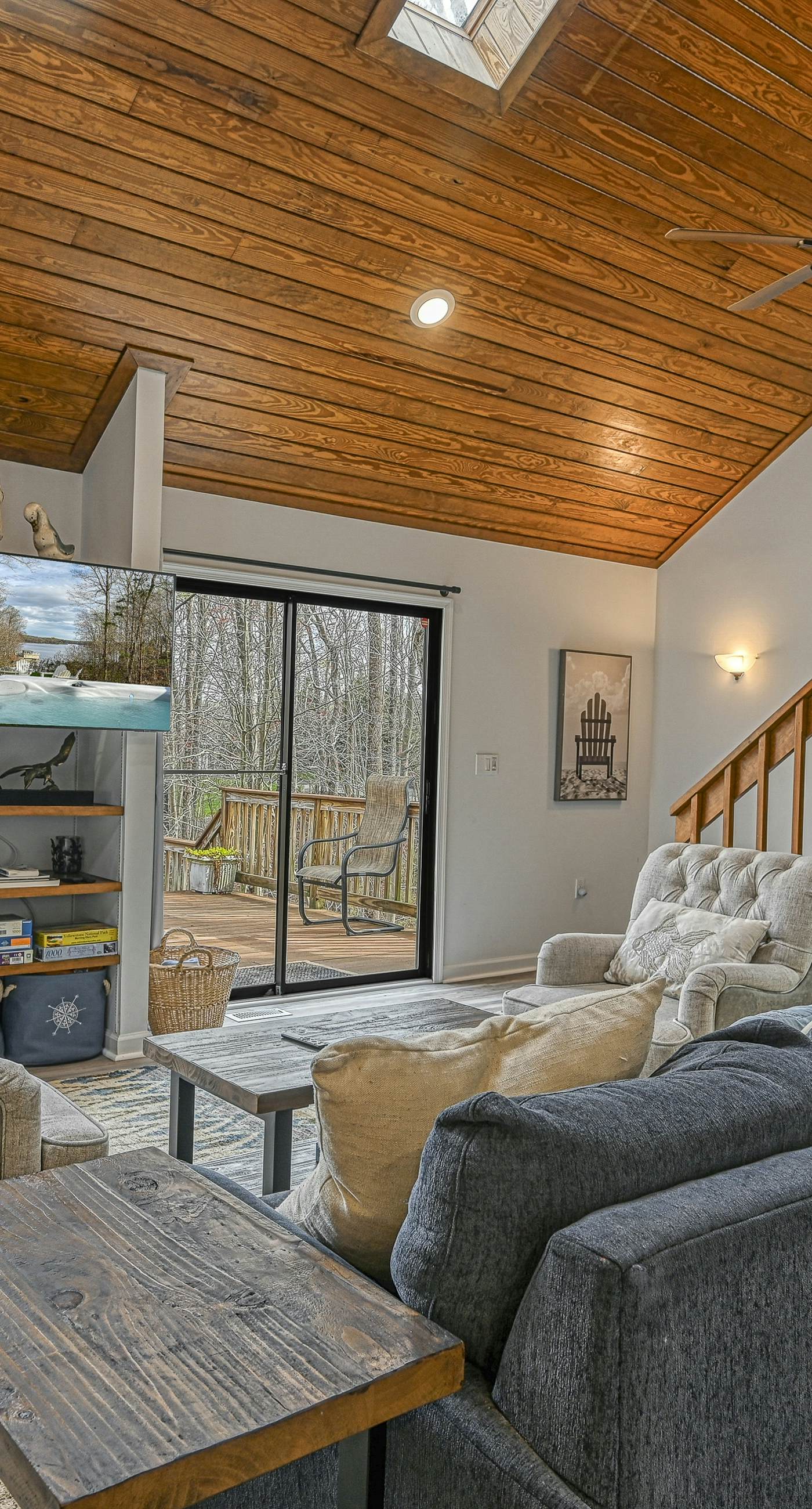 The Overlook Lake Retreat