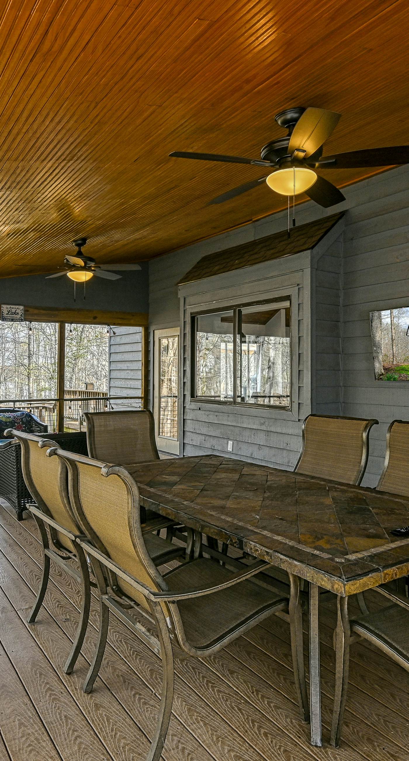 The Overlook Lake Retreat