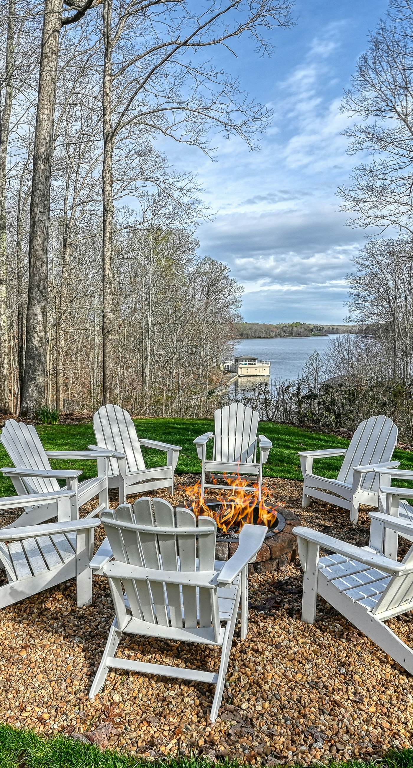 The Overlook Lake Retreat