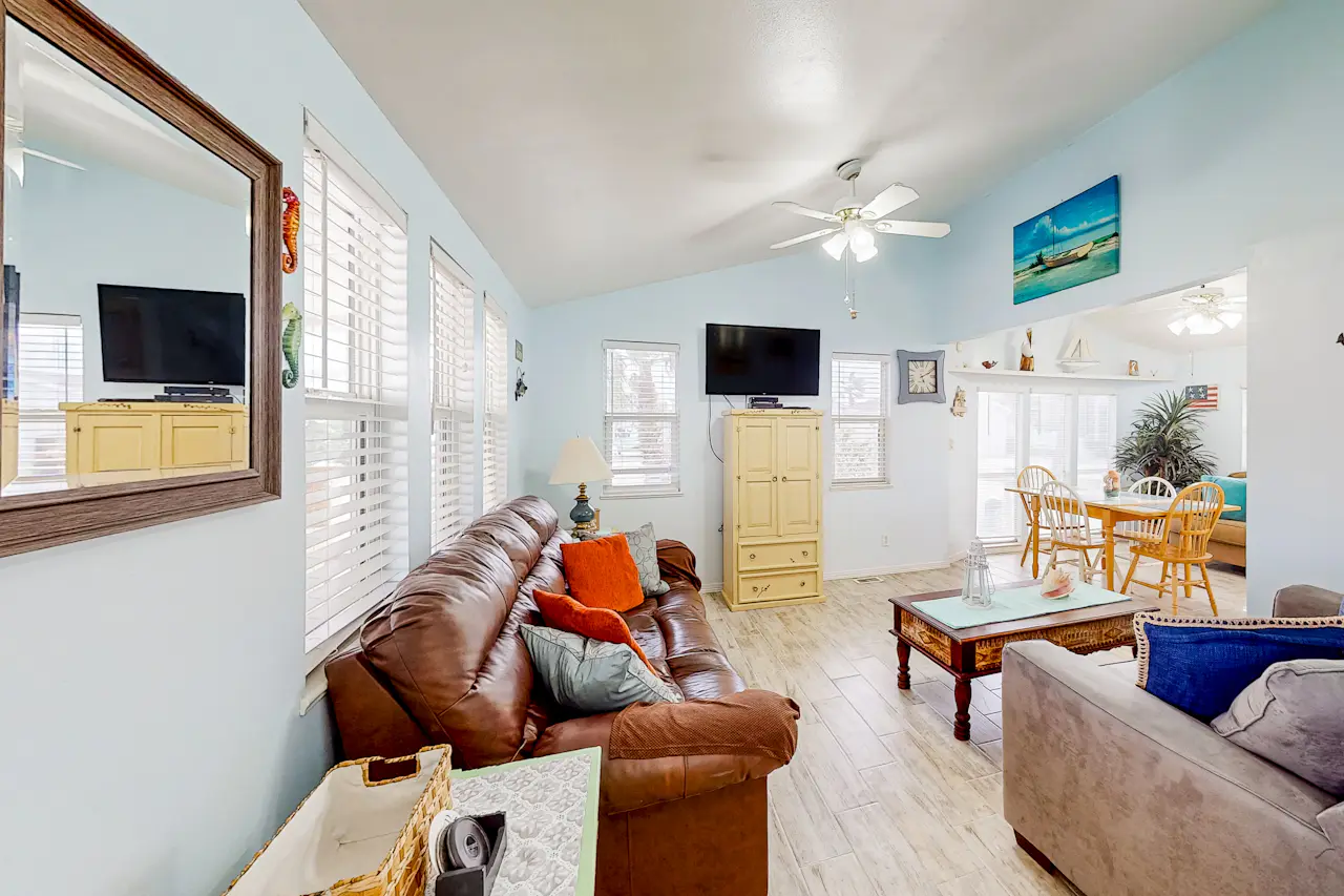 Long Island Village 195 2 BD Port Isabel, TX Vacation Rental Vacasa