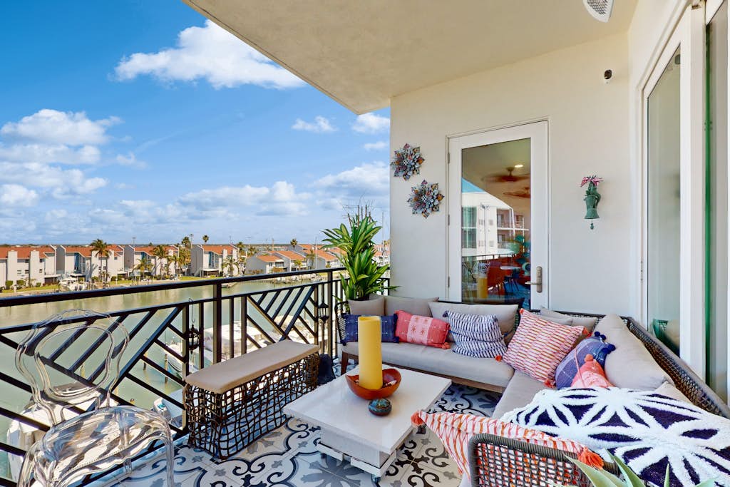 Island Luxury Resort Style Condo in Madeira Beach with Spectacular Views — Madeira Beach, FL — vacation rental