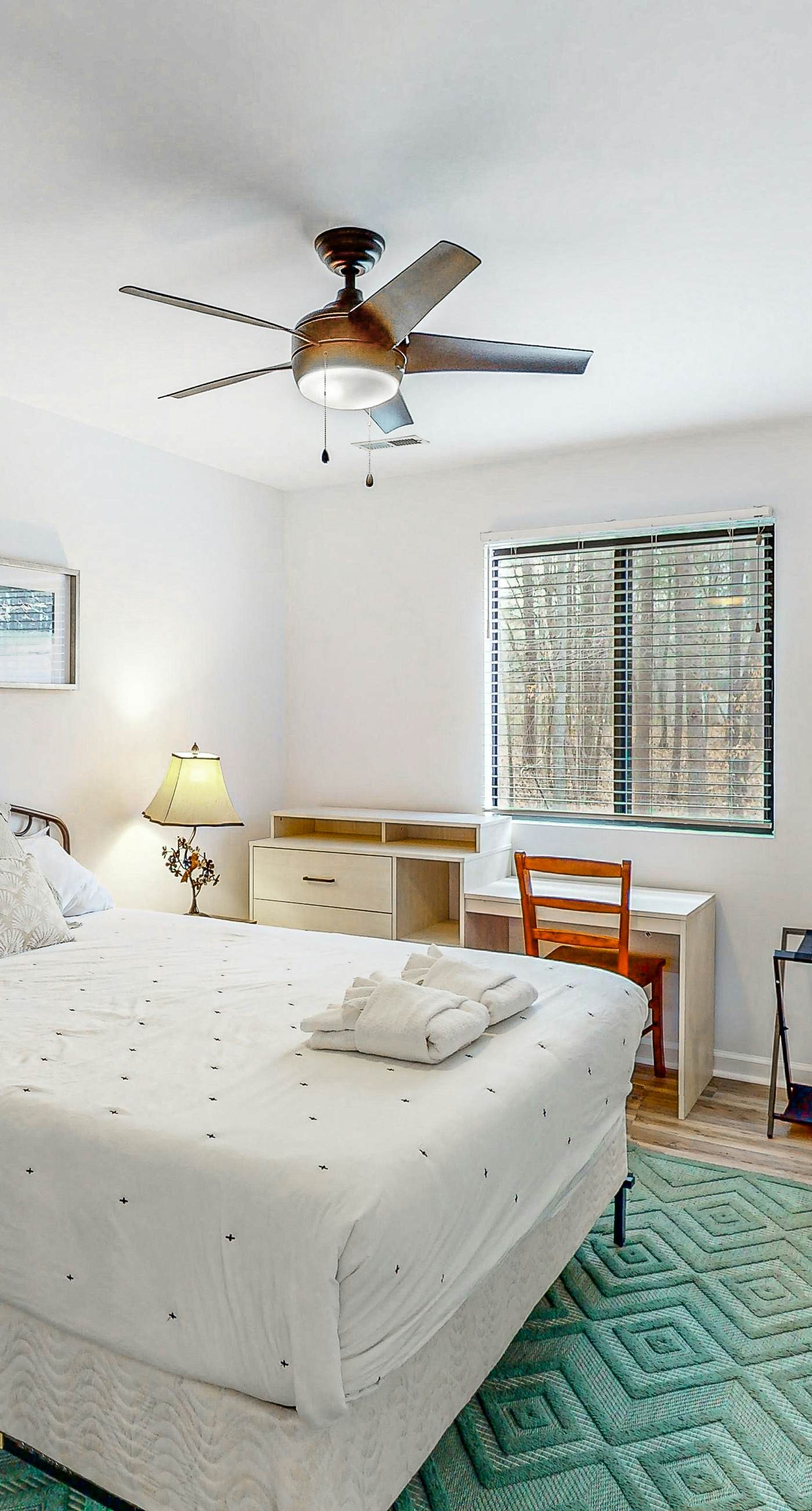 The Overlook Lake Retreat