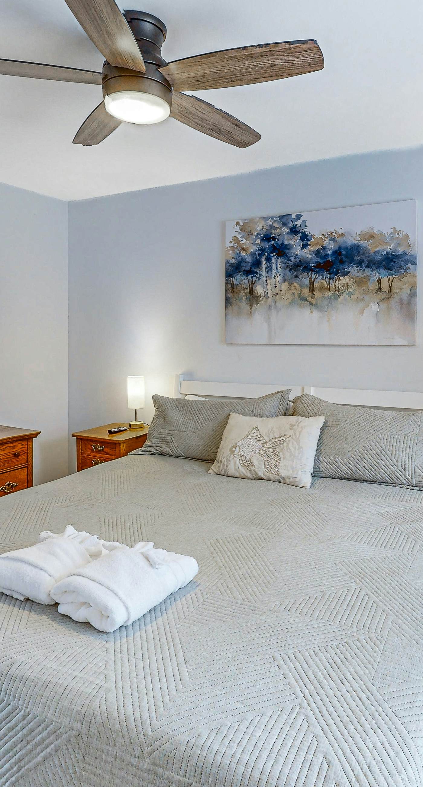 The Overlook Lake Retreat