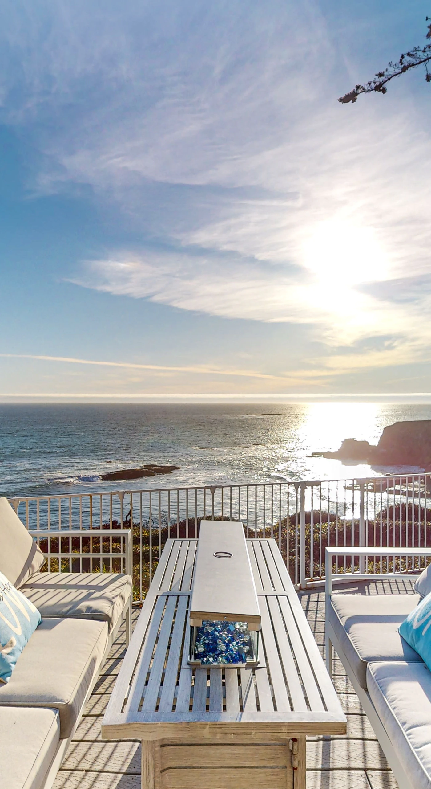 Unwind on the comfortable lounge seating as you sip your favorite drink, soaking in the sun and stunning coastal views.