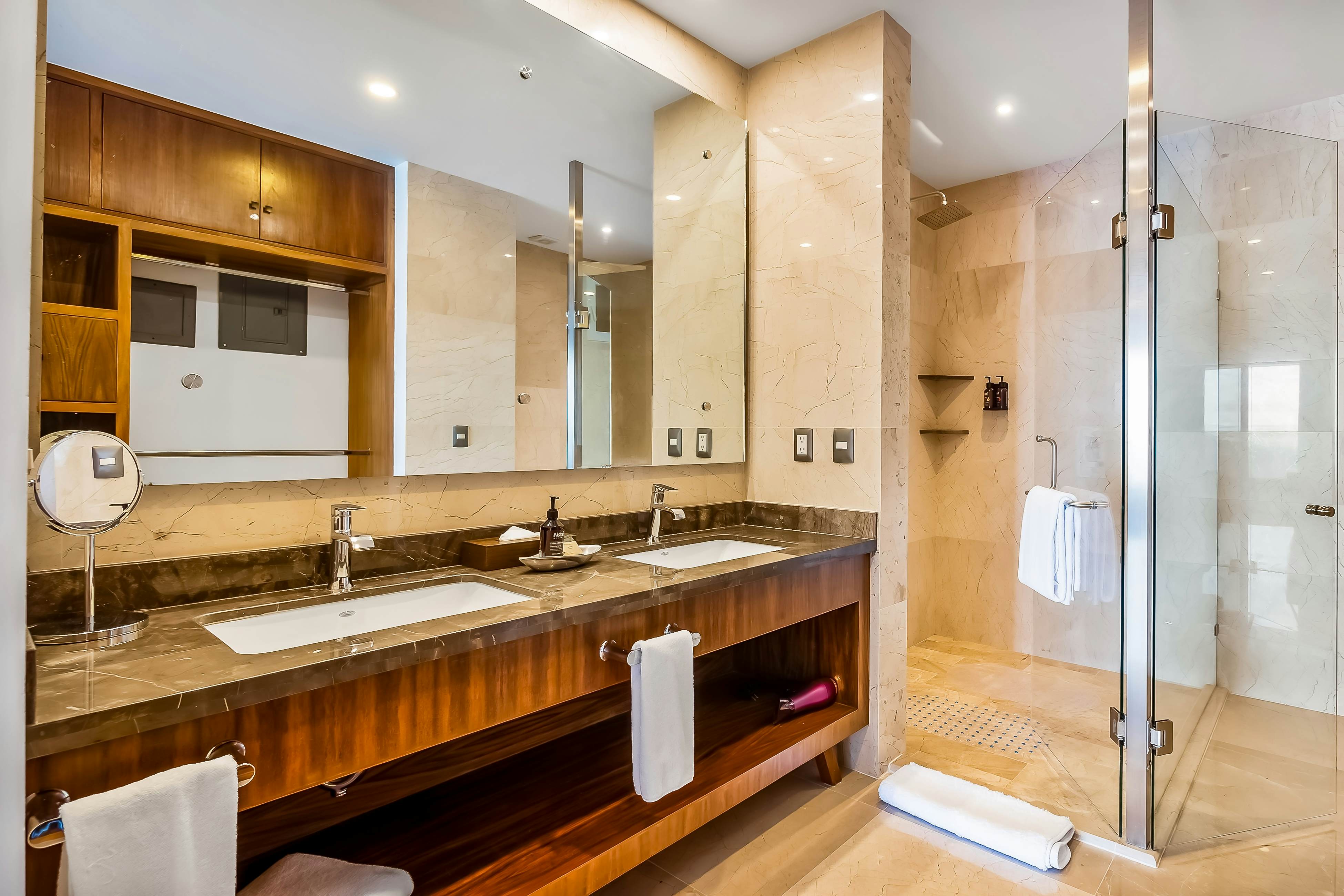 Blue Horizon 902 at Residences