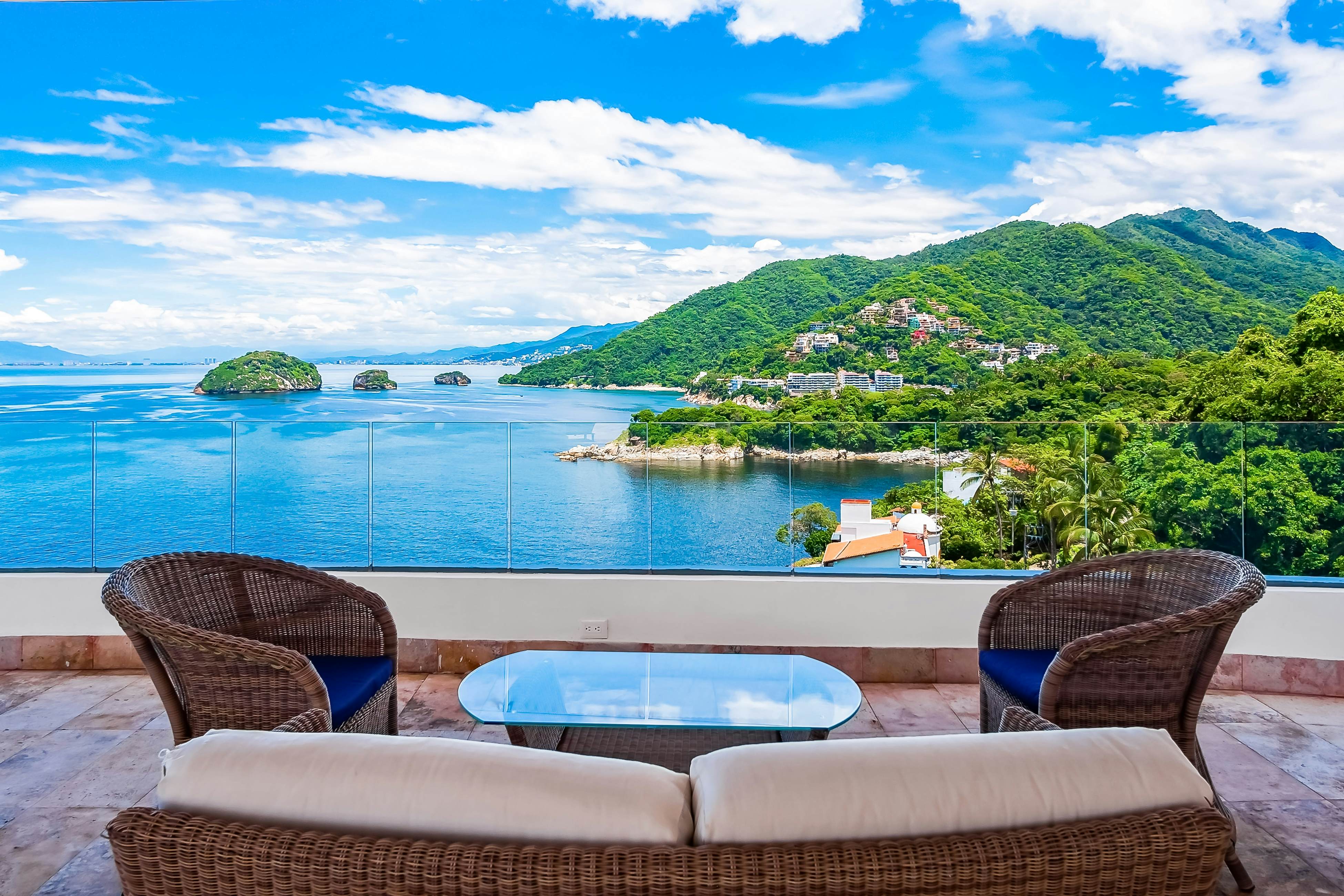 Blue Horizon 902 at Residences