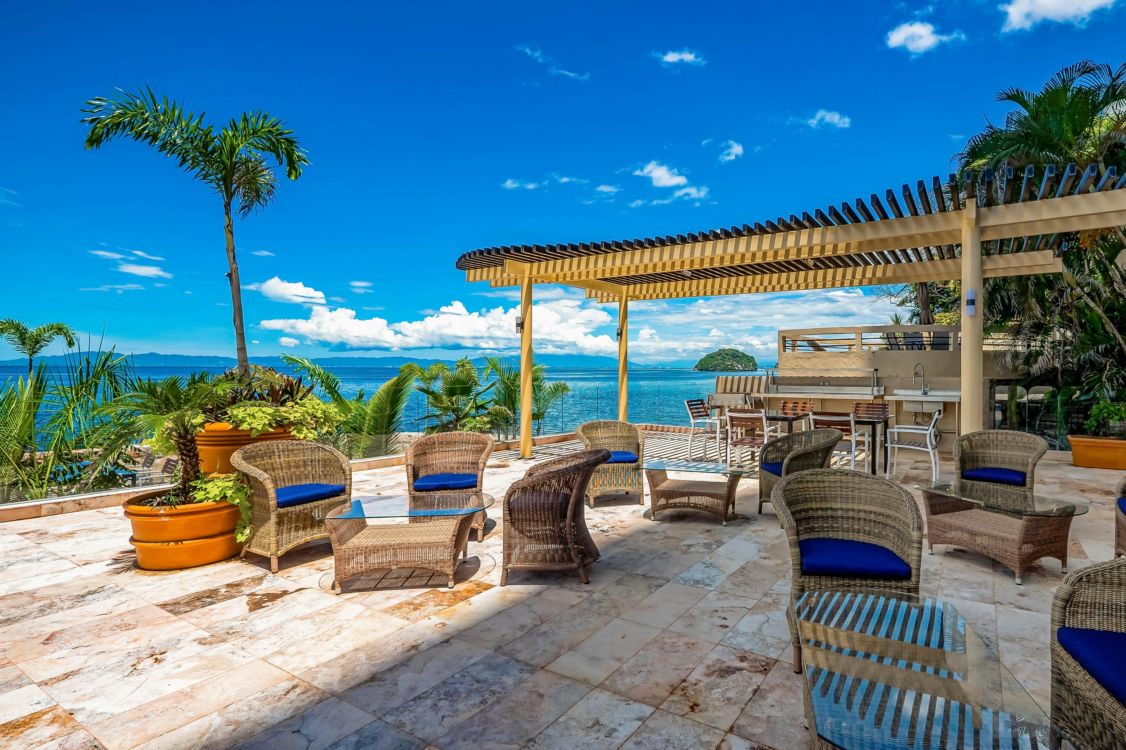 Blue Horizon 902 at Residences