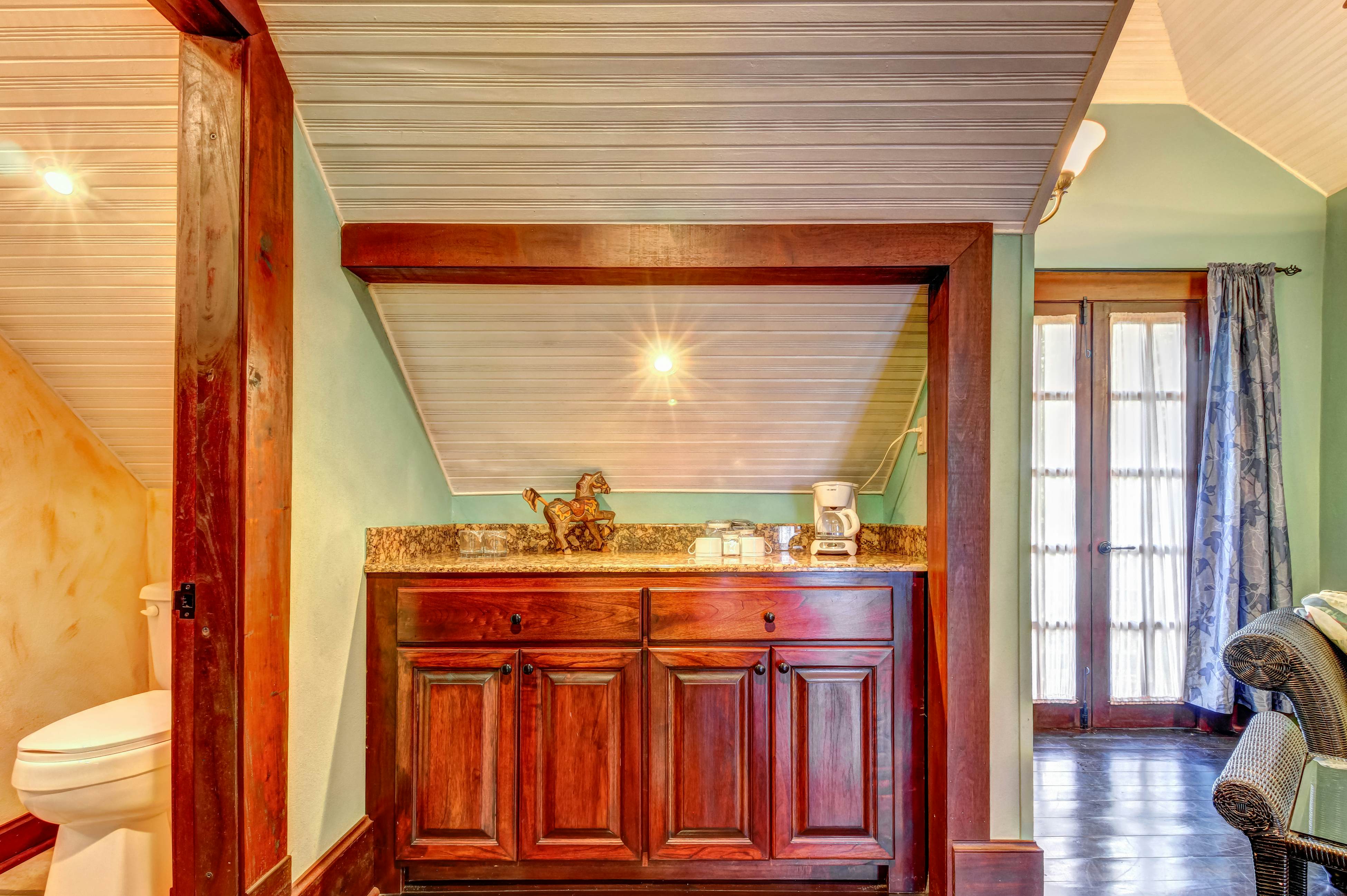 Toucan Suite at Mahogany Hall -Gold Standard Certified