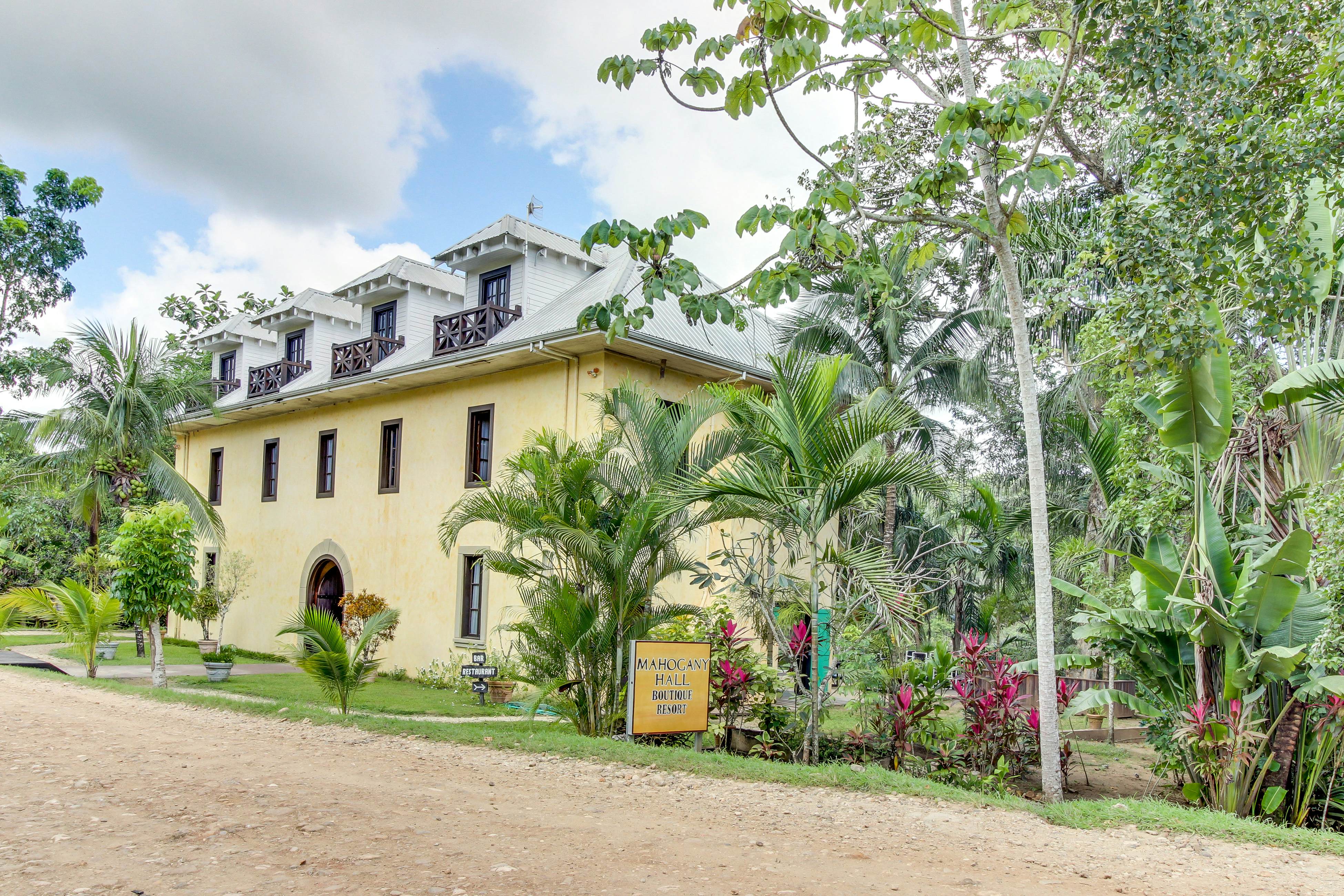 Crow's Nest Suite at Mahogany Hall -Gold Standard Certified