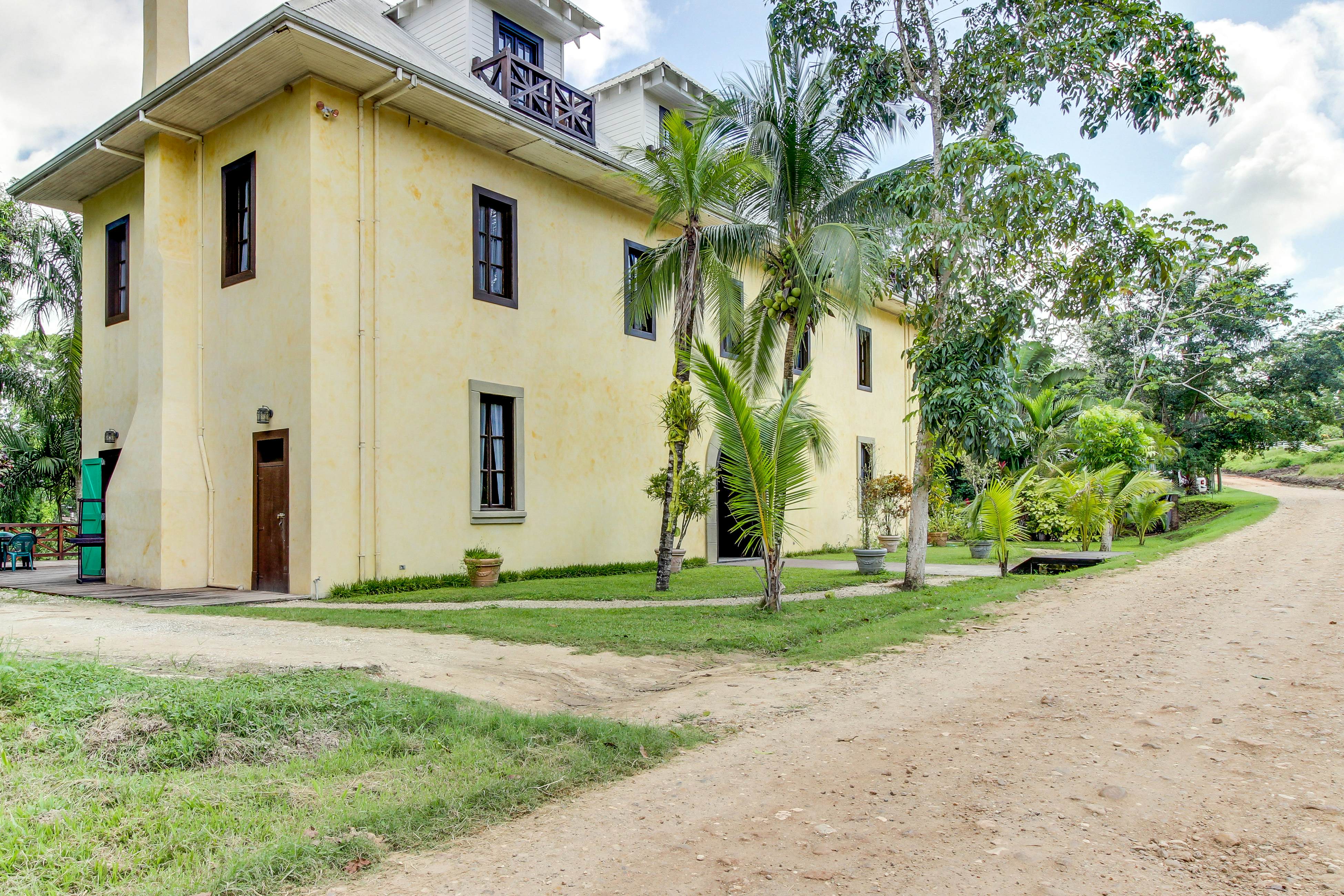 Jaguar Room at Mahogany Hall -Gold Standard Certified
