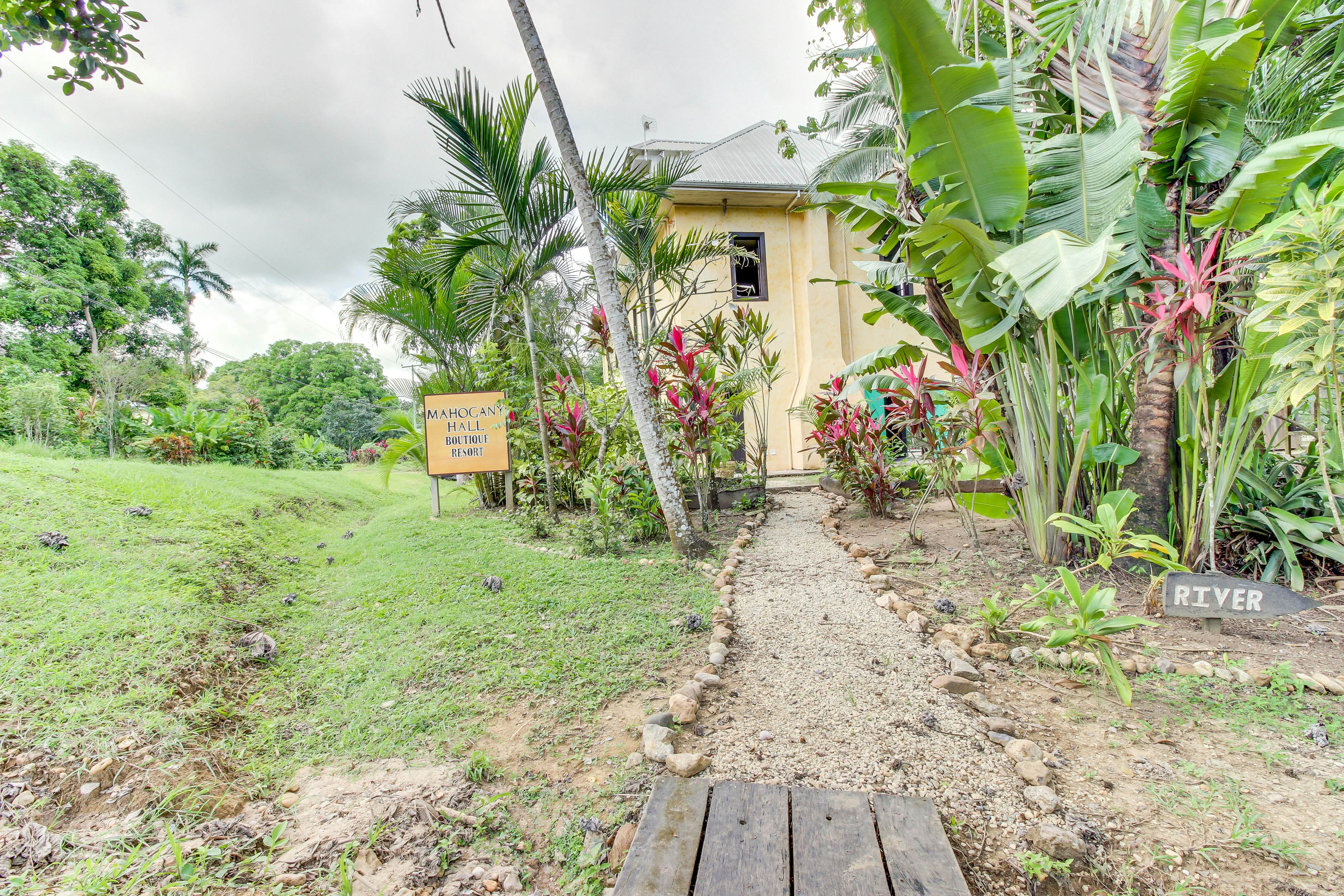 Jaguar Room at Mahogany Hall -Gold Standard Certified