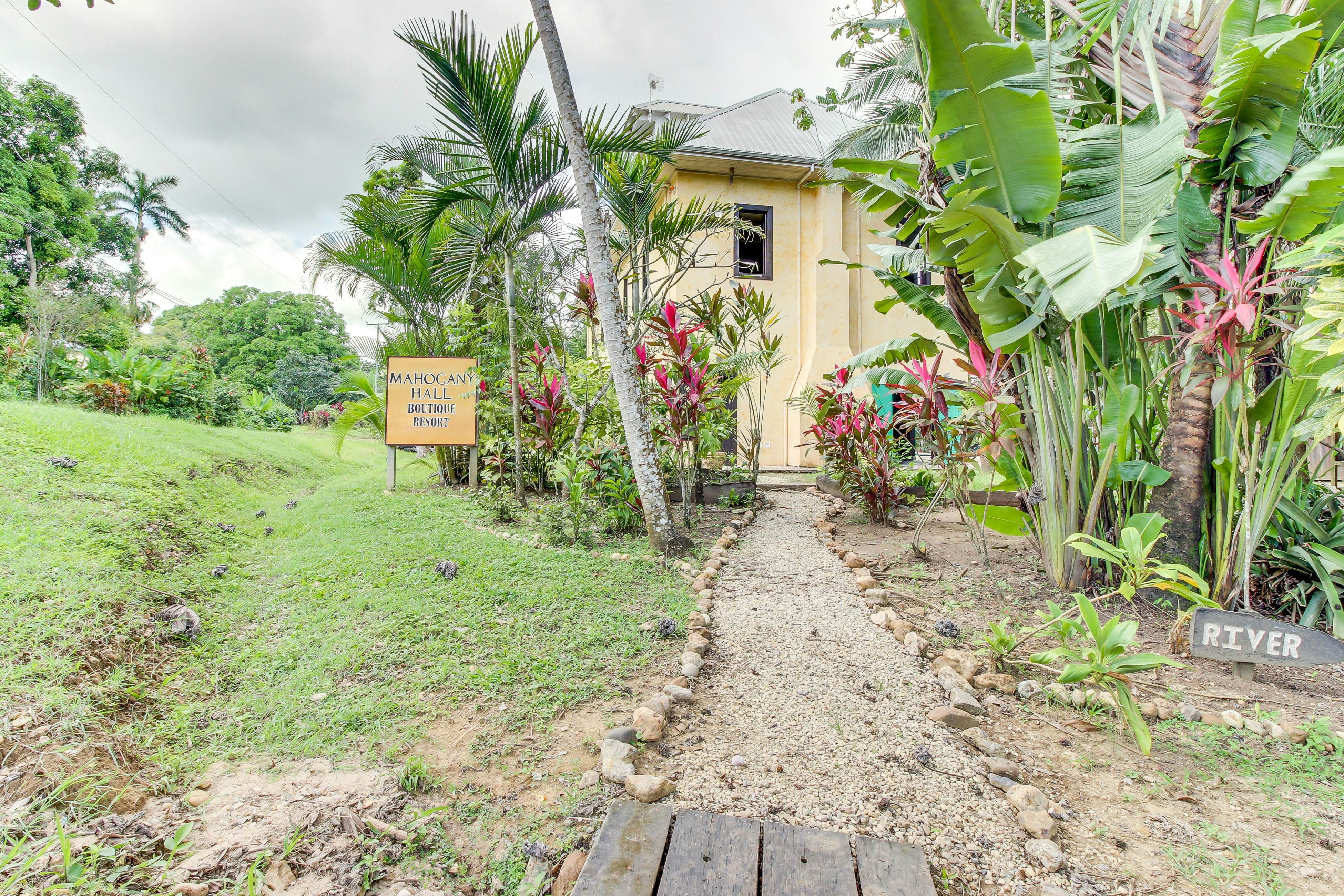 Monkey Room at Mahogany Hall -Gold Standard Certified