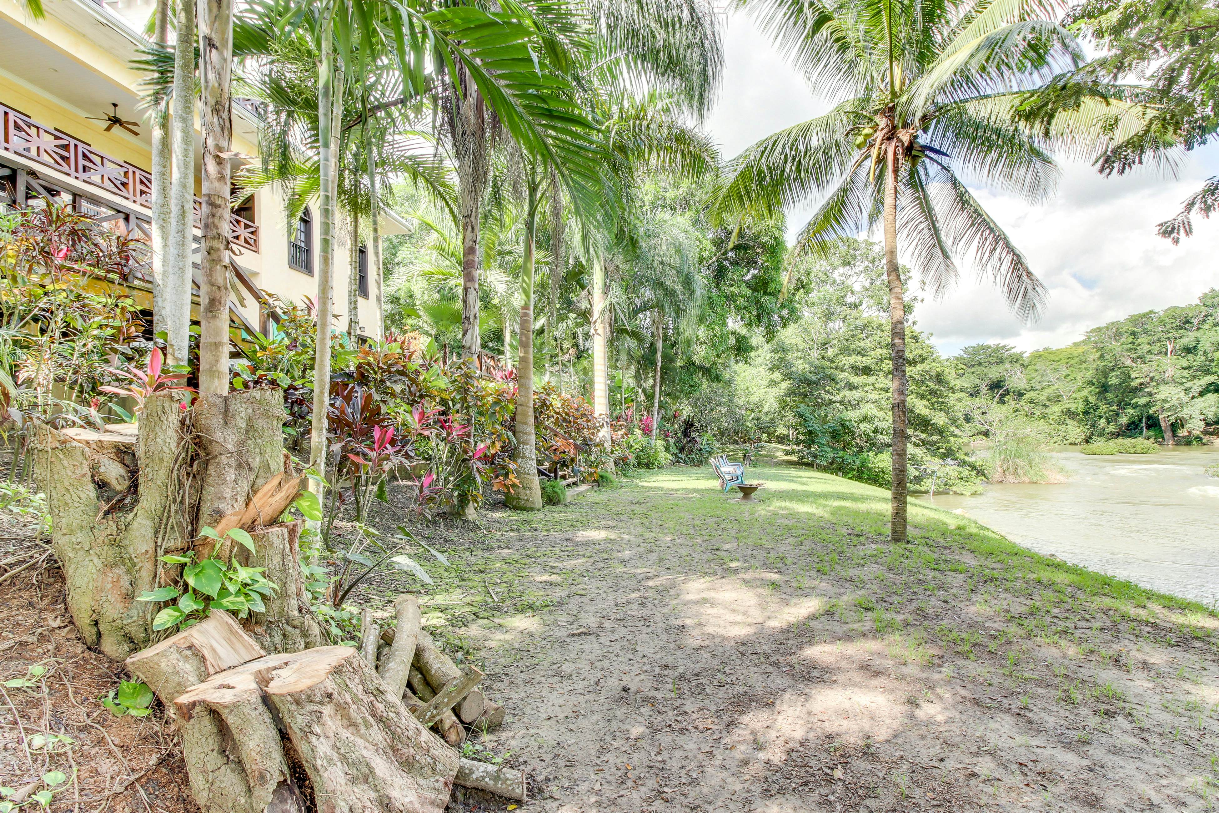 Monkey Suite at Mahogany Hall -Gold Standard Certified