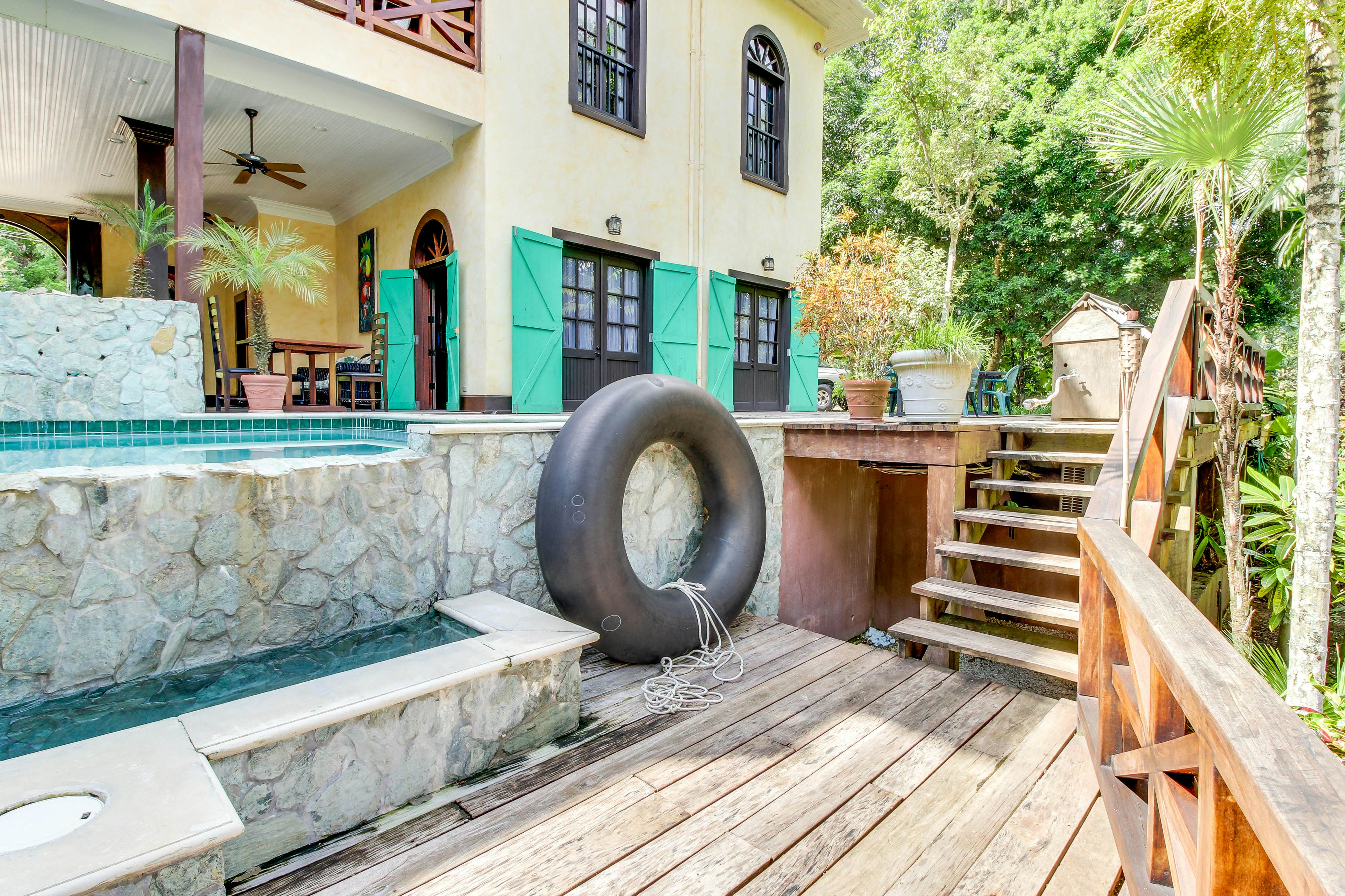 Monkey Suite at Mahogany Hall -Gold Standard Certified