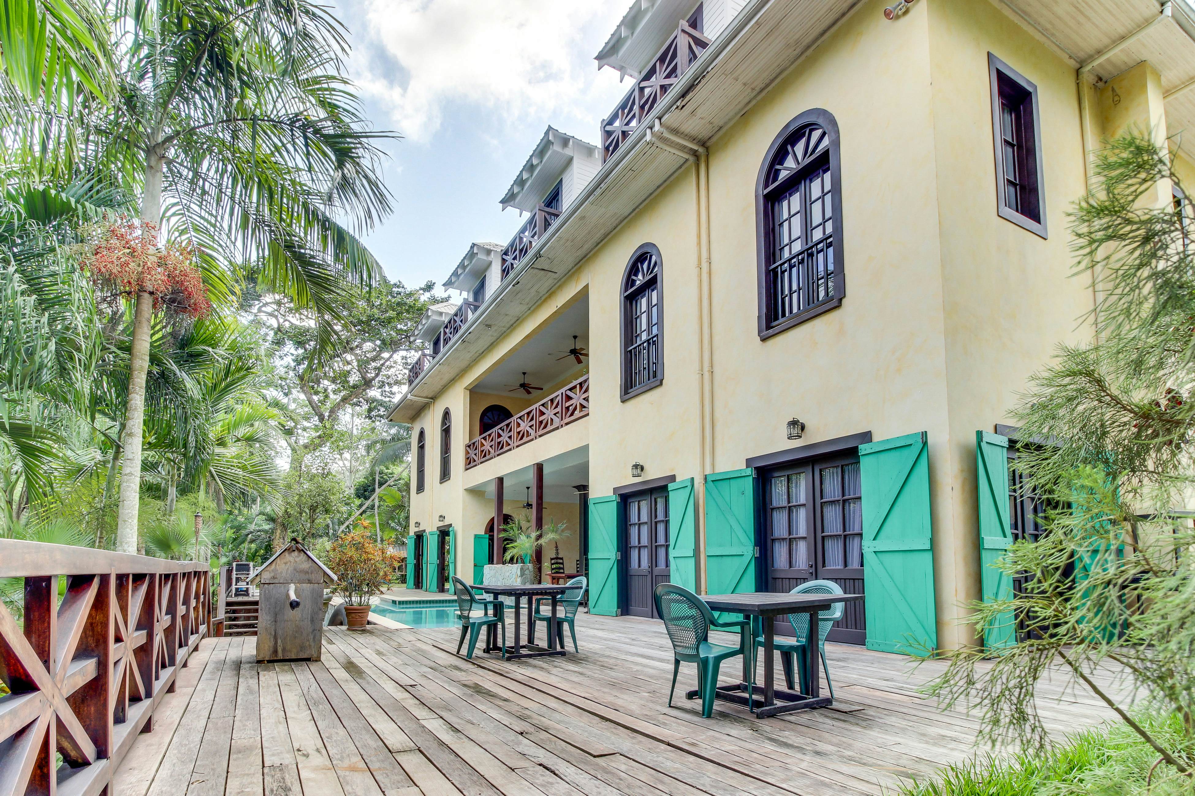 Monkey Suite at Mahogany Hall -Gold Standard Certified