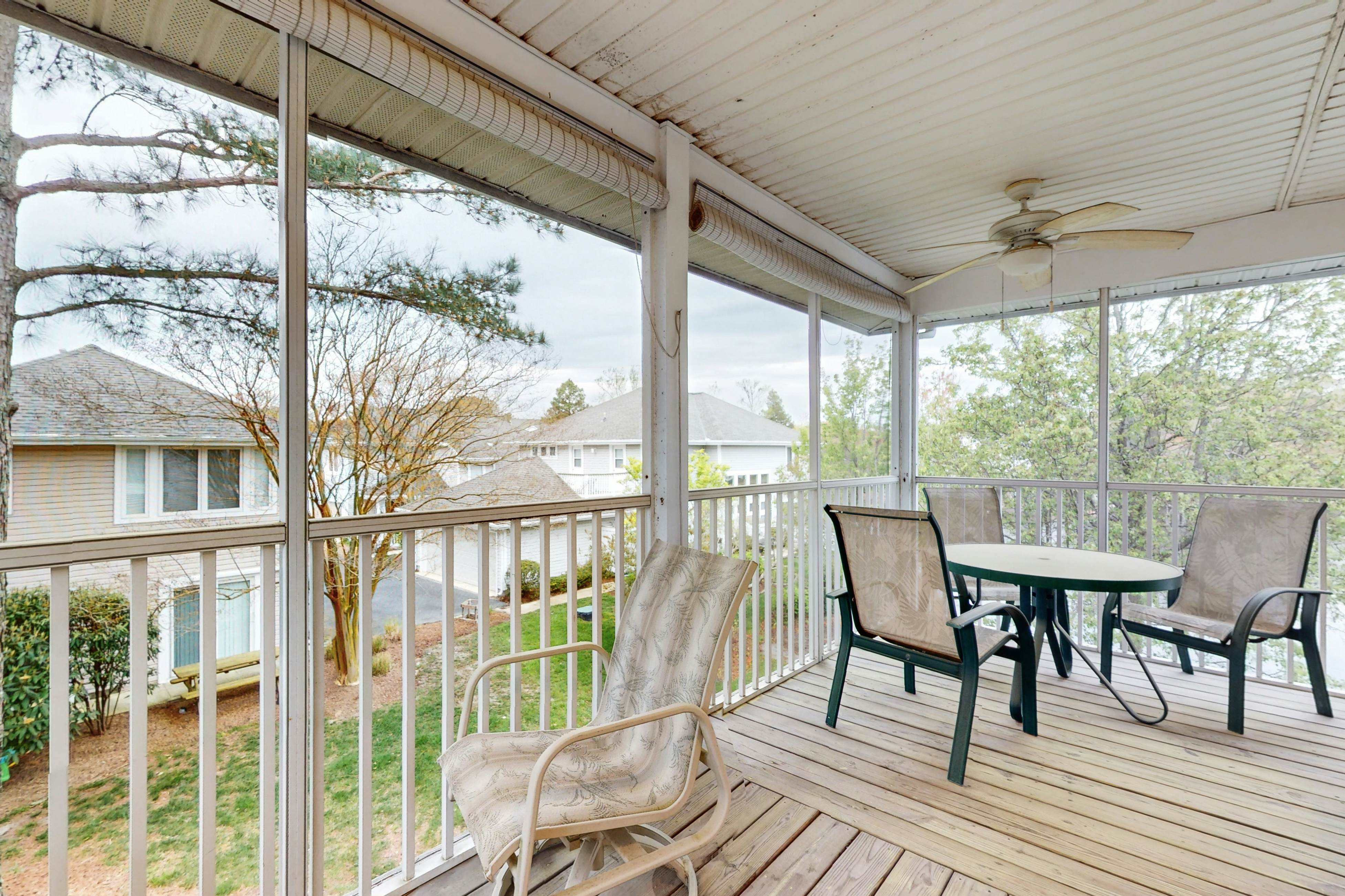 Sea Colony - 53033 Lakeshore Dr