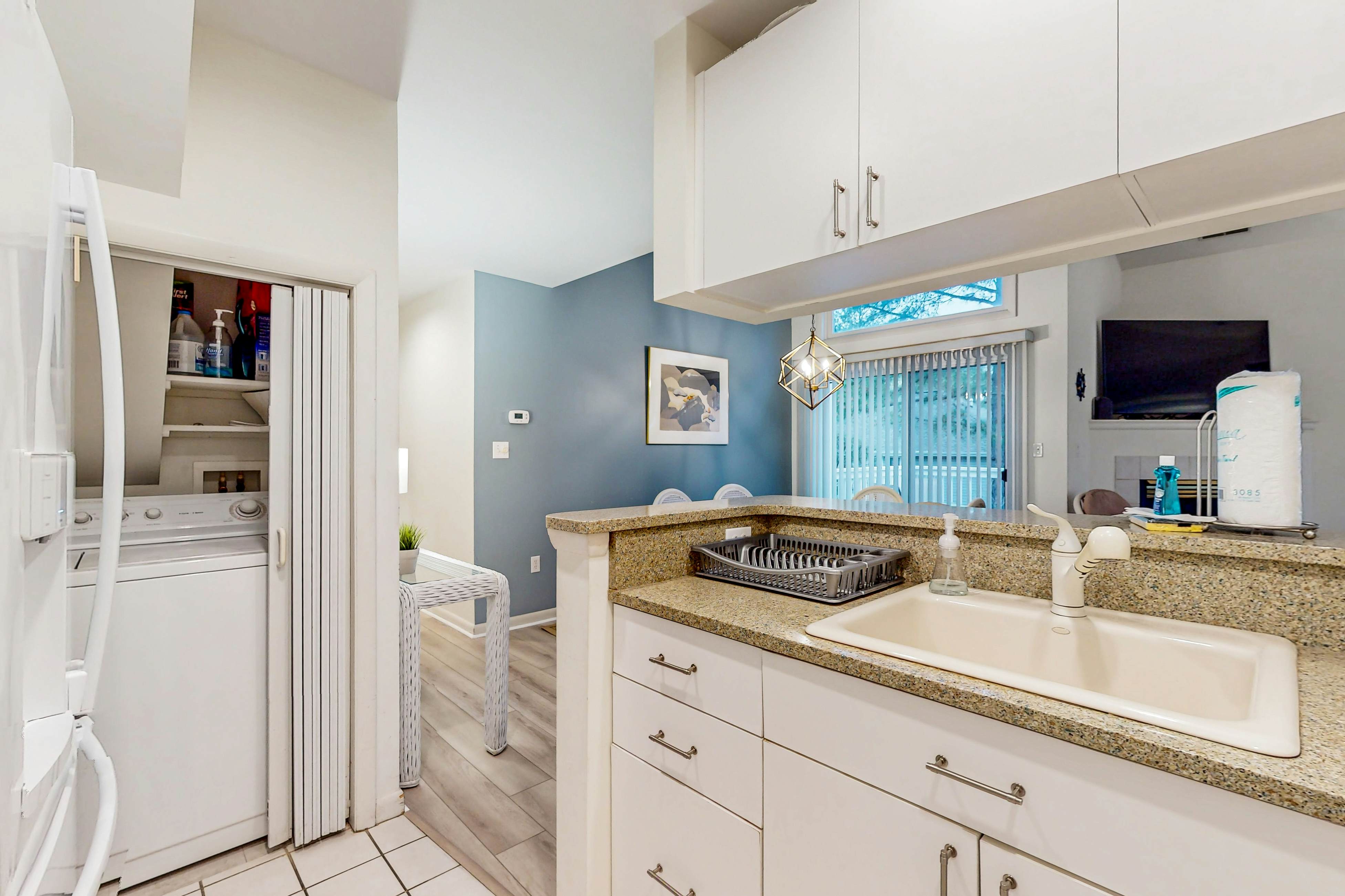 Sea Colony - 53033 Lakeshore Dr