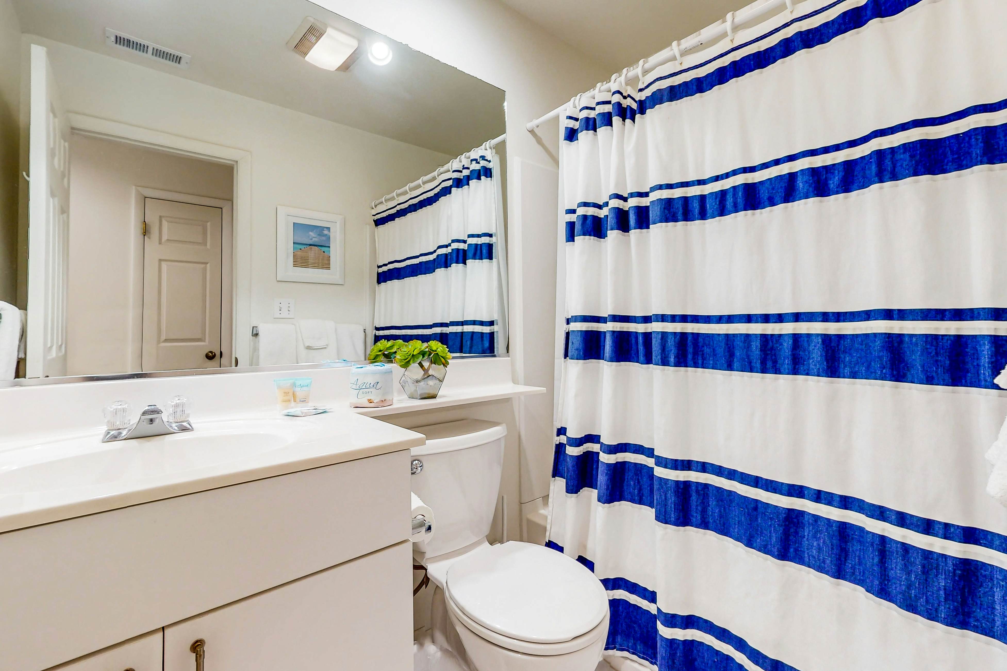 Sea Colony - 53033 Lakeshore Dr