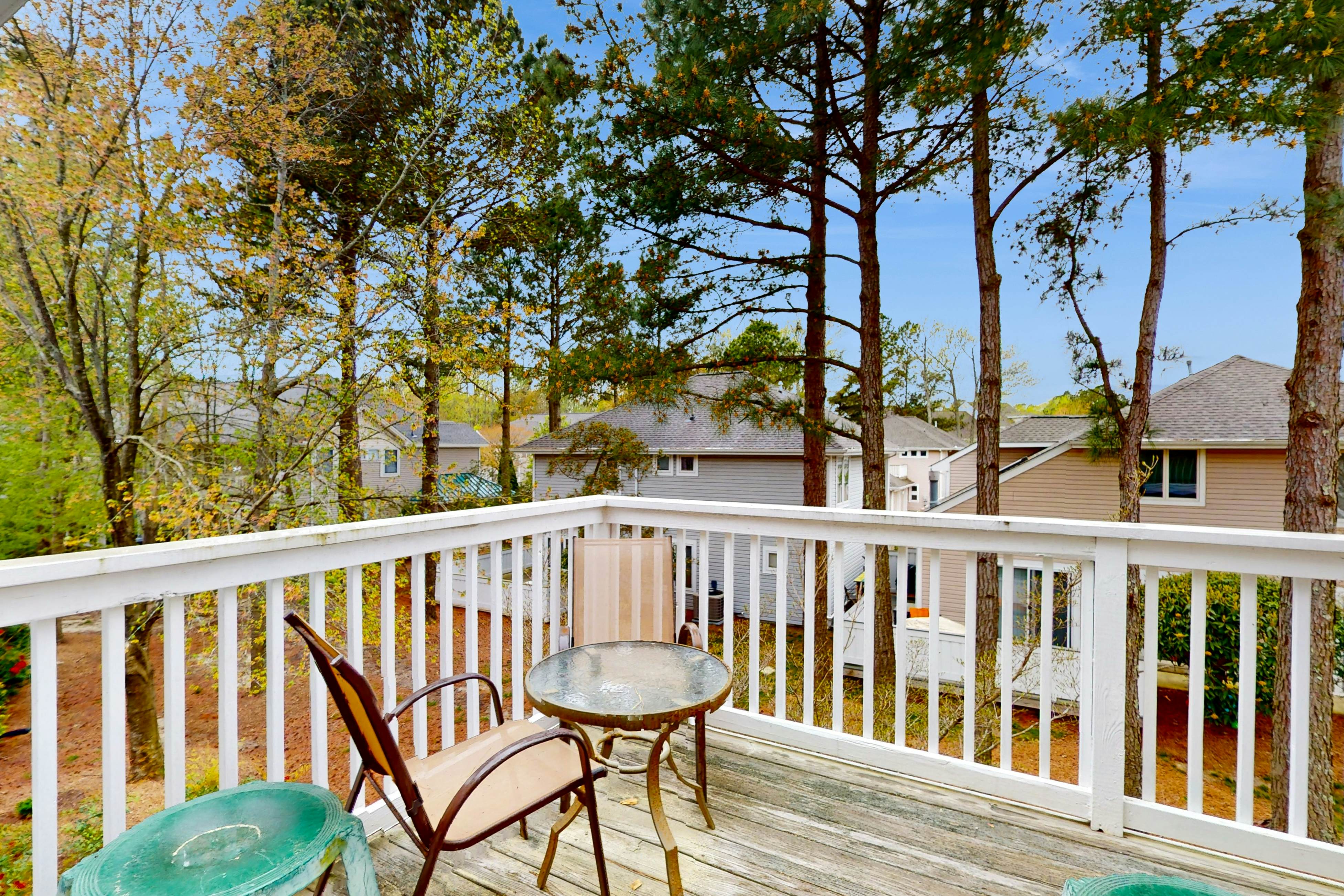 Sea Colony - 53033 Lakeshore Dr