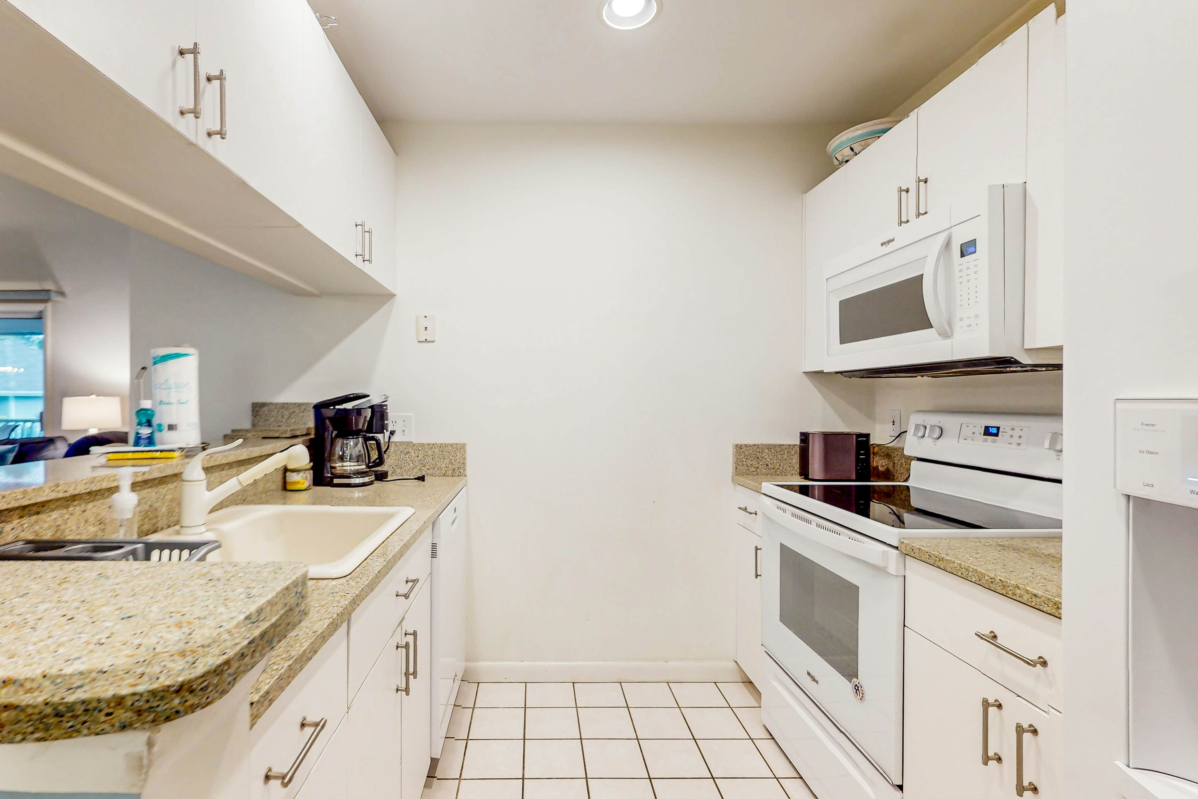 Sea Colony - 53033 Lakeshore Dr