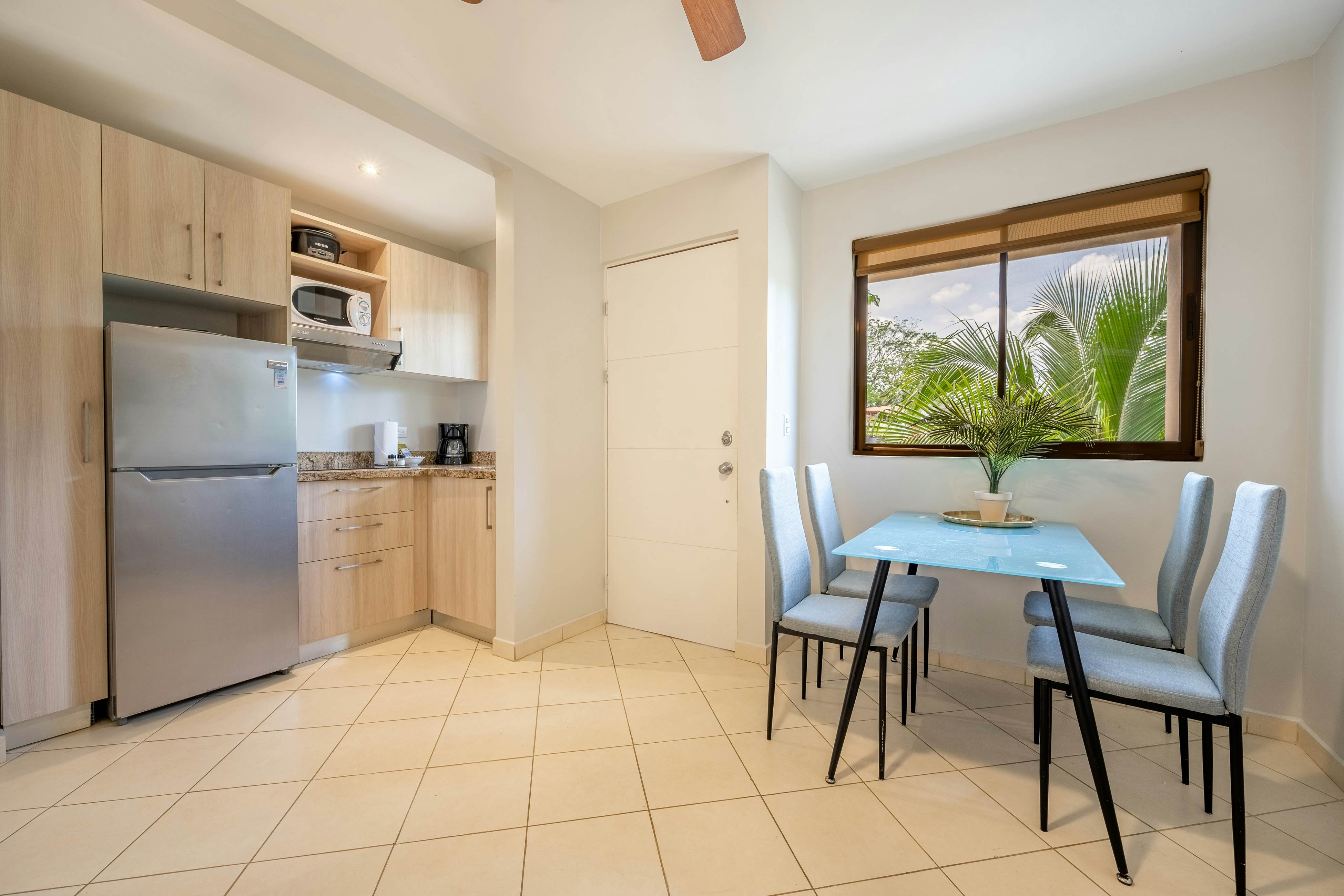 Coco Bliss at Flor de Limón 