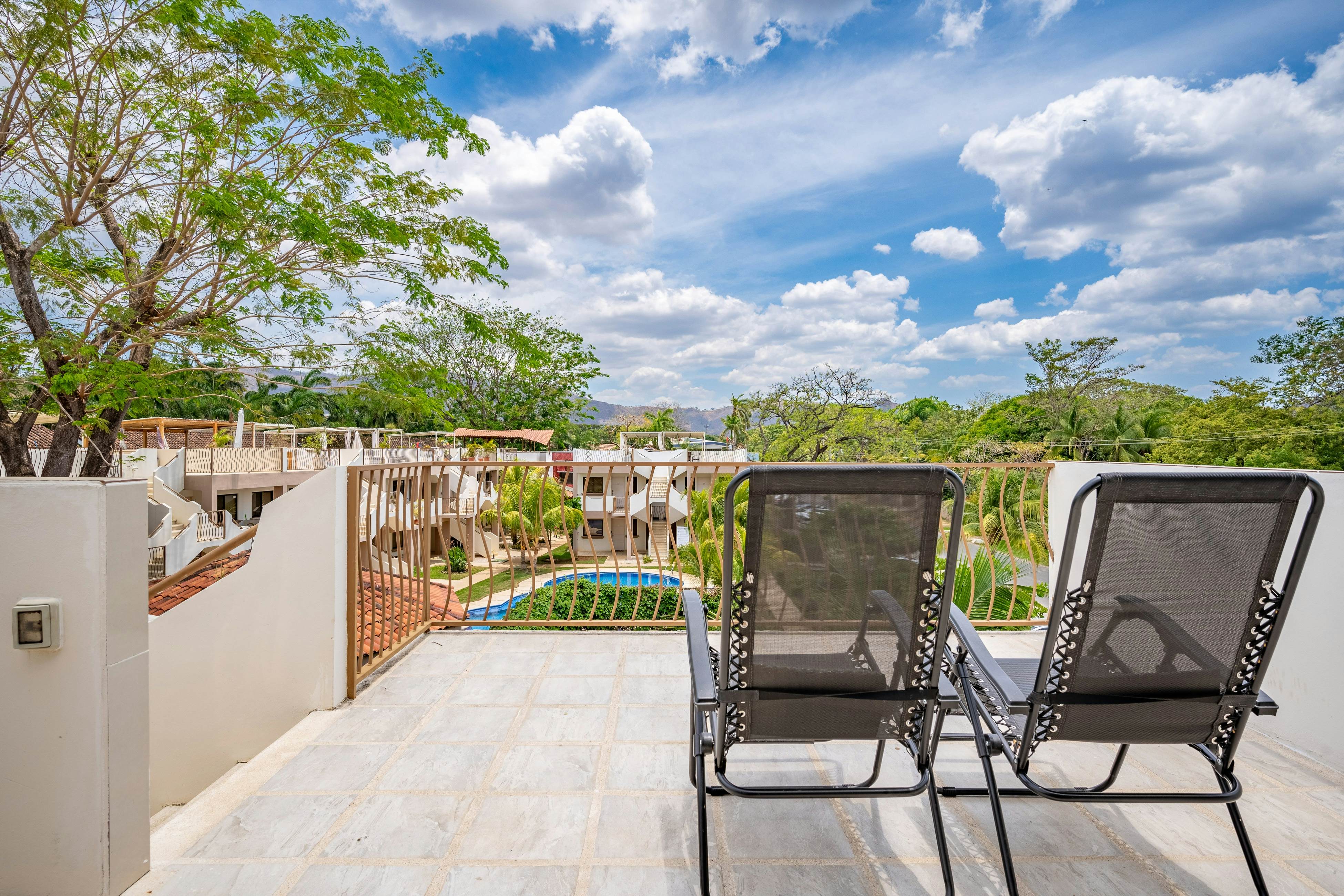 Coco Bliss at Flor de Limón 