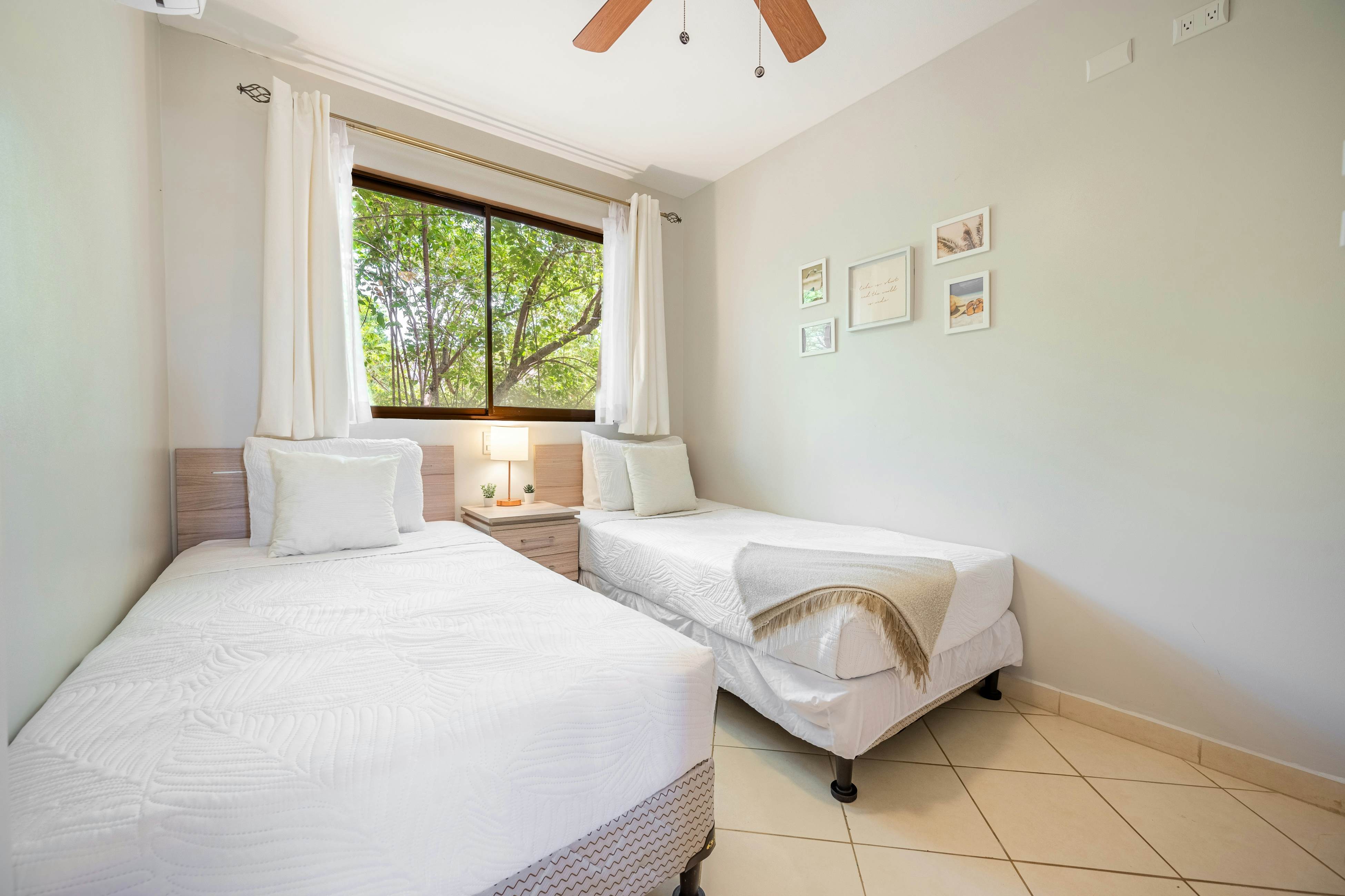 Coco Bliss at Flor de Limón 