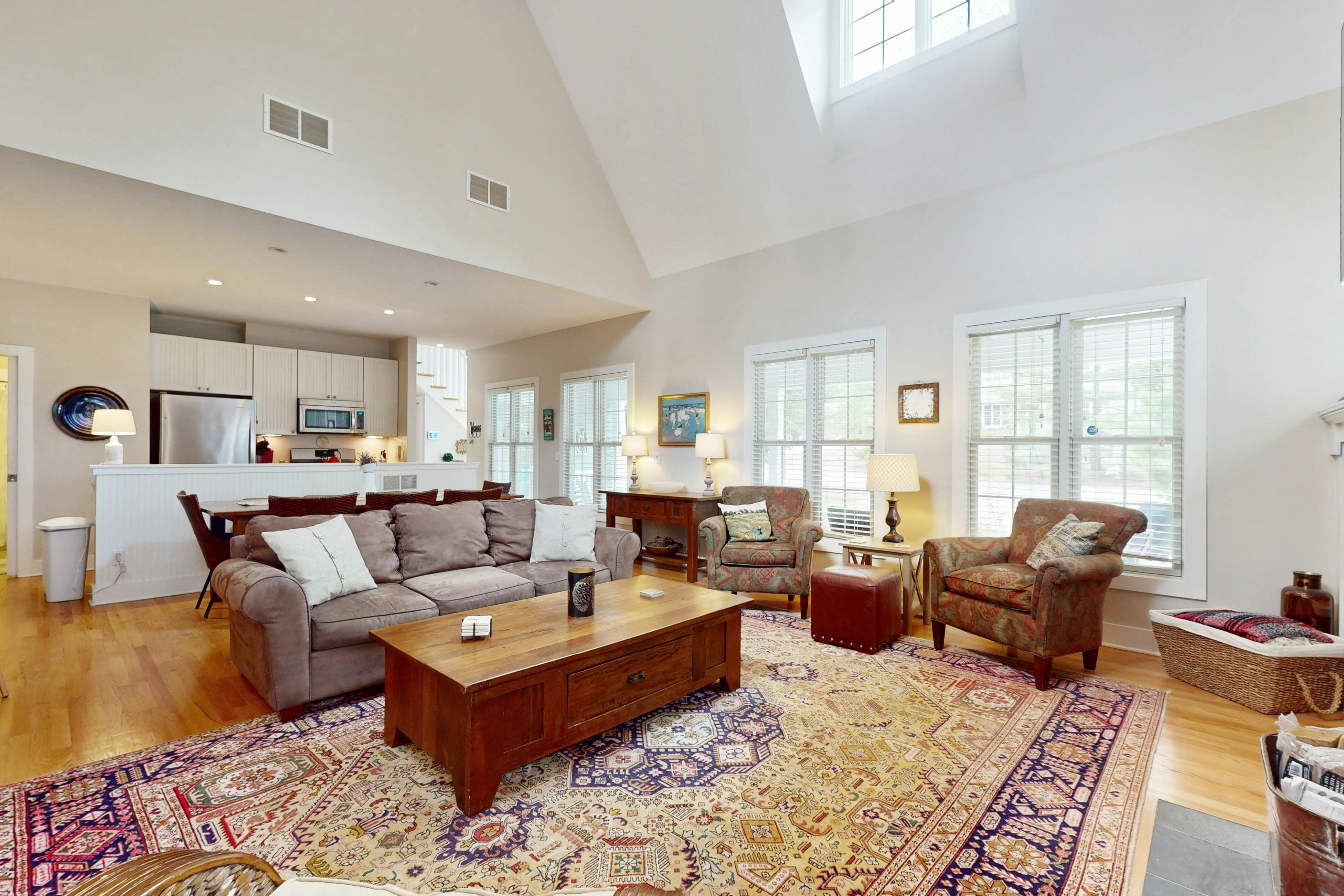 Seaglass Lakeshore Cottage