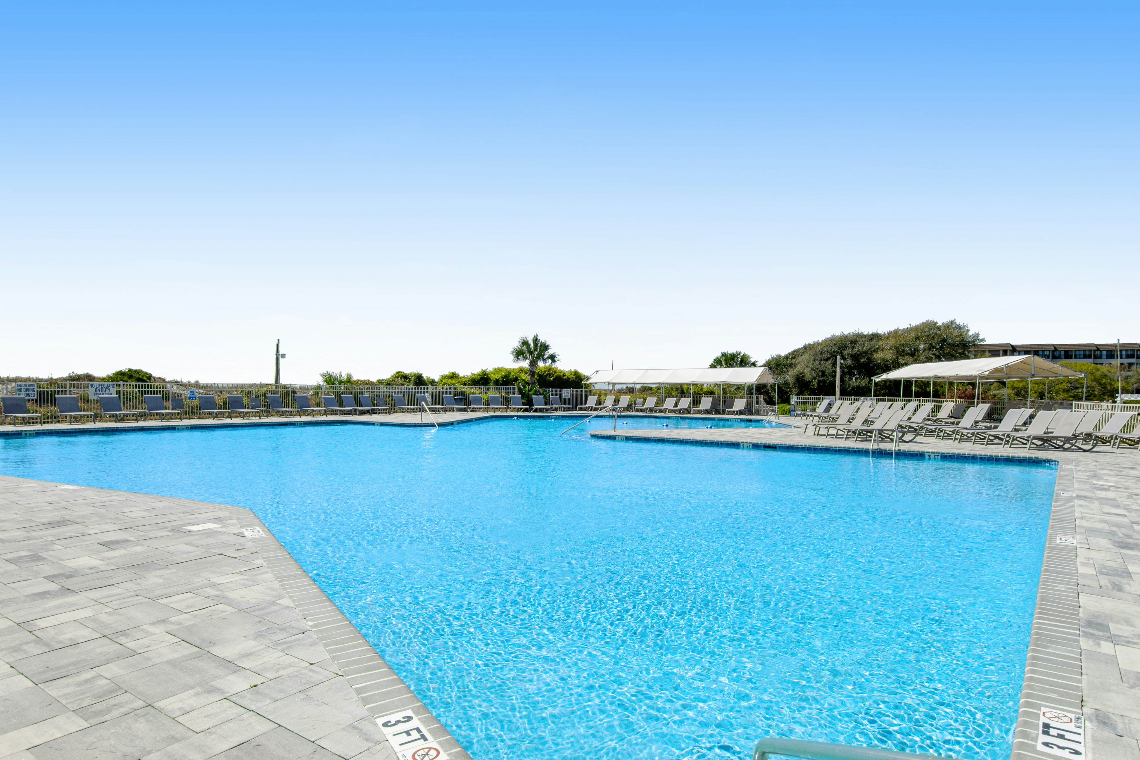 HH Beach & Tennis B127