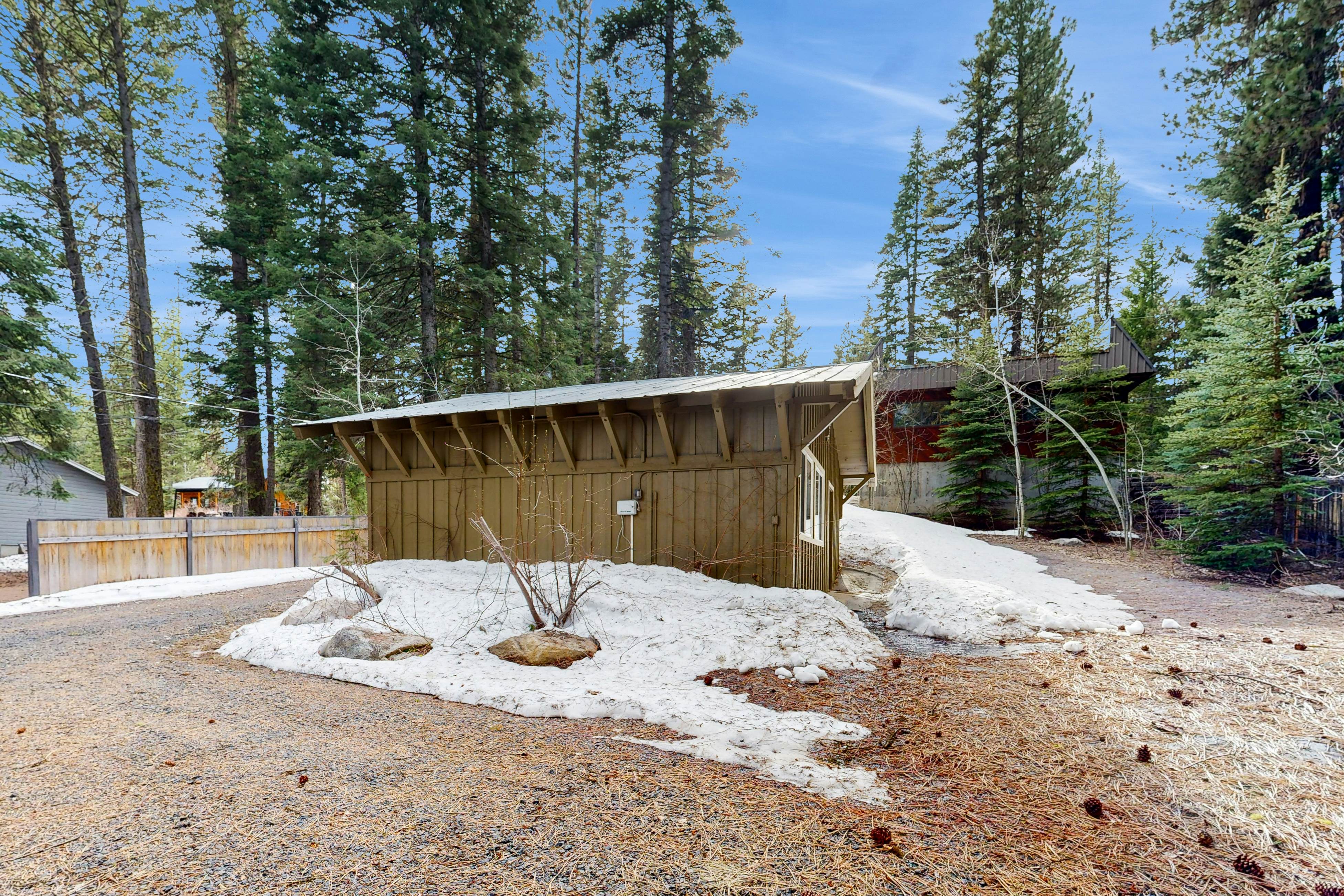 A Place on Payette Lake